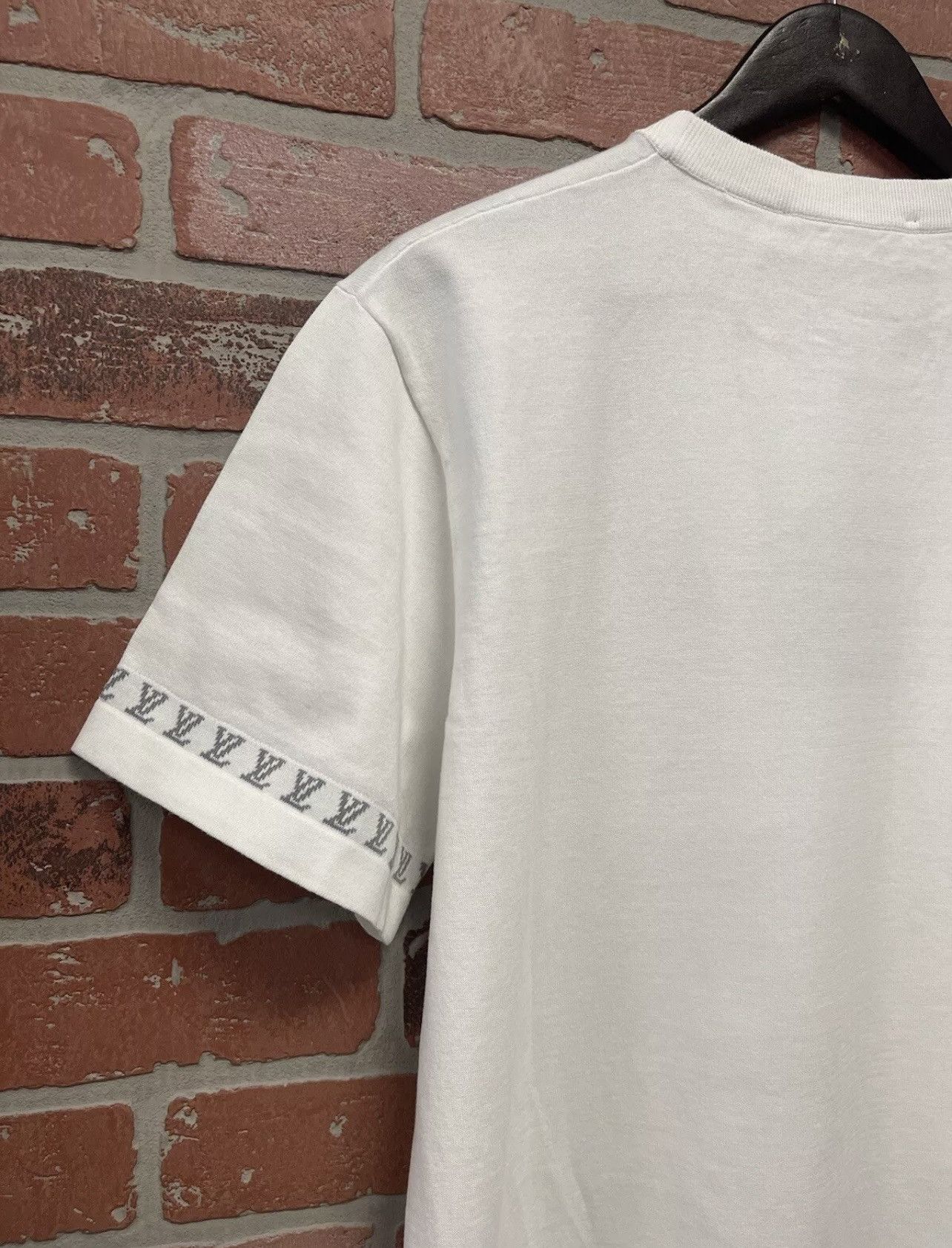 Louis Vuitton Size M - Louis Vuitton Marque Déposée Short-Sleeve $965 🔥 Size US M / EU 48-50 / 2 - 6 Thumbnail