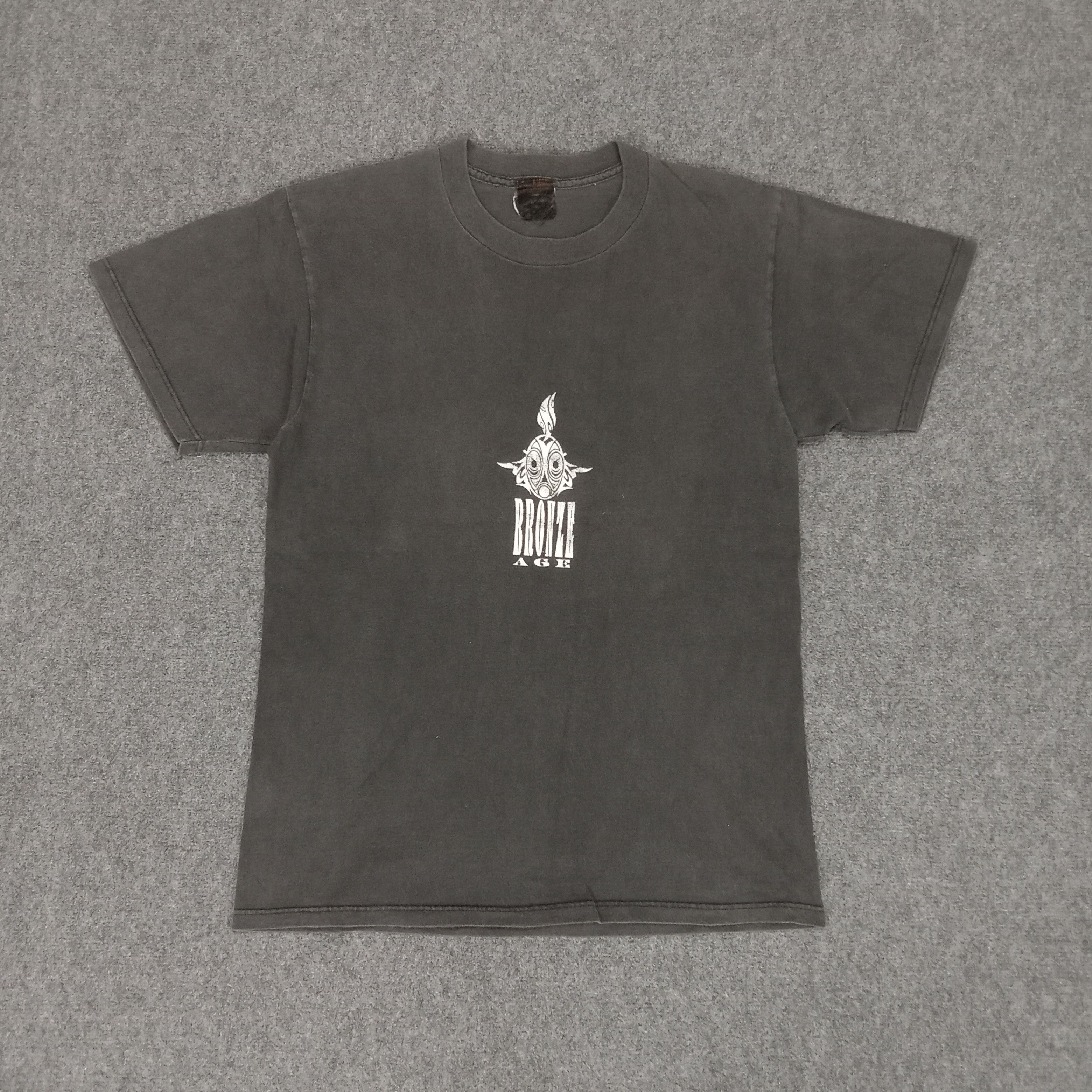 Vintage Bronze Age Surfing Style Skull Art Tshirt Size US M / EU 48-50 / 2 - 3 Thumbnail