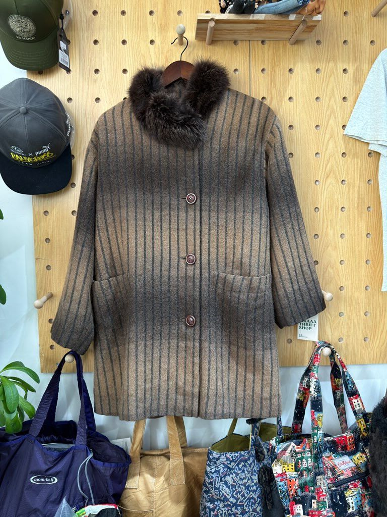 Hardy Amies Hardy Amies London Fur Collar Wool Jacket Vintage - L/XL Size M / US 6-8 / IT 42-44 - 1 Thumbnail