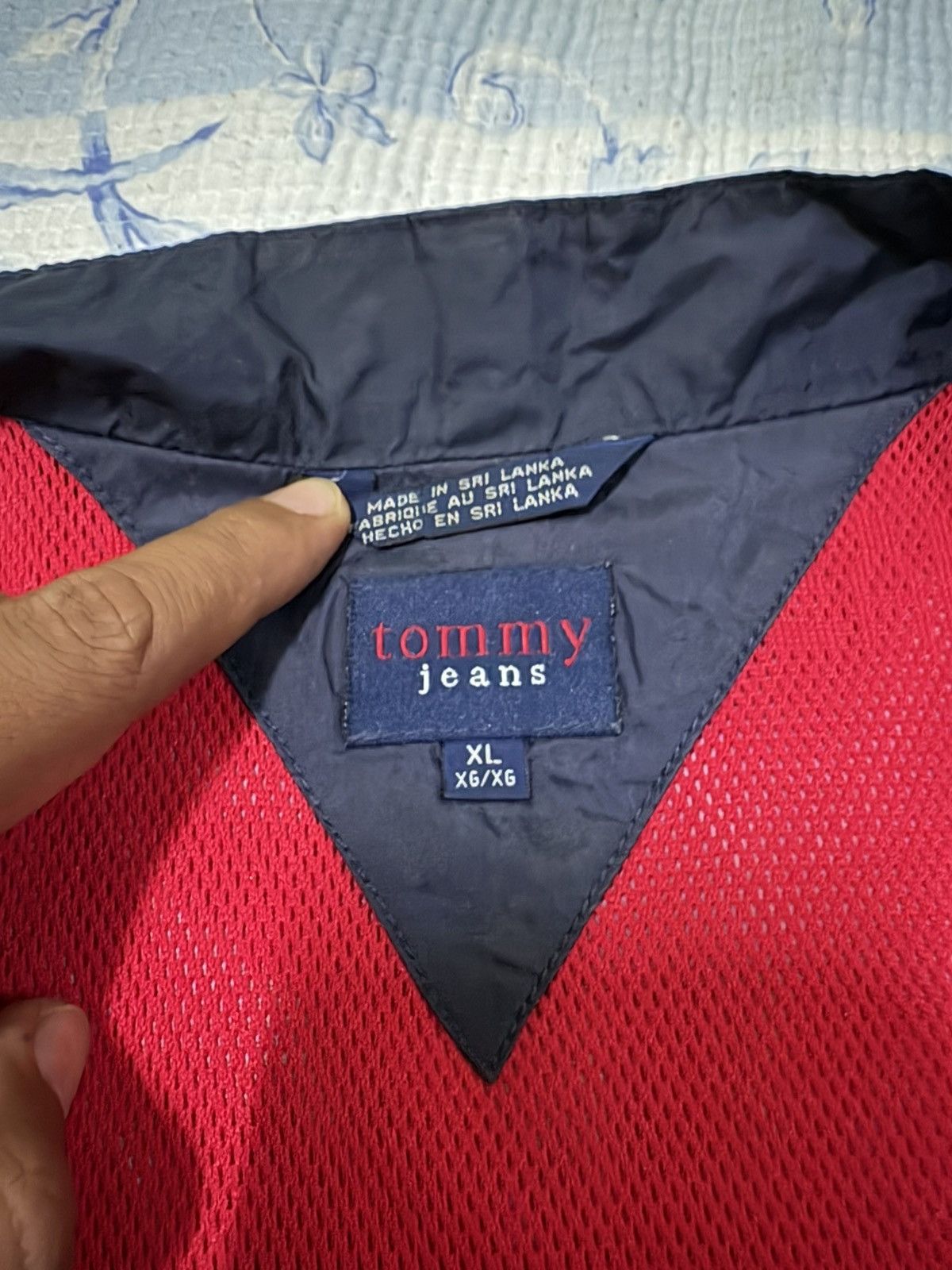 Tommy Hilfiger Tommy Hilfiger Windbreaker Jacket Size US L / EU 52-54 / 3 - 12 Thumbnail
