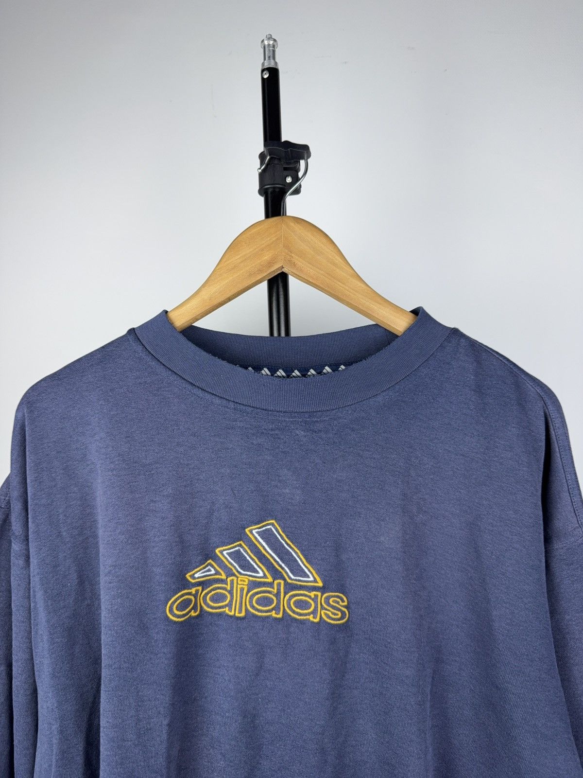 Adidas Vintage Y2K 00s Faded adidas Trefoil Sweatshirt Logo Size US S / EU 44-46 / 1 - 2 Thumbnail