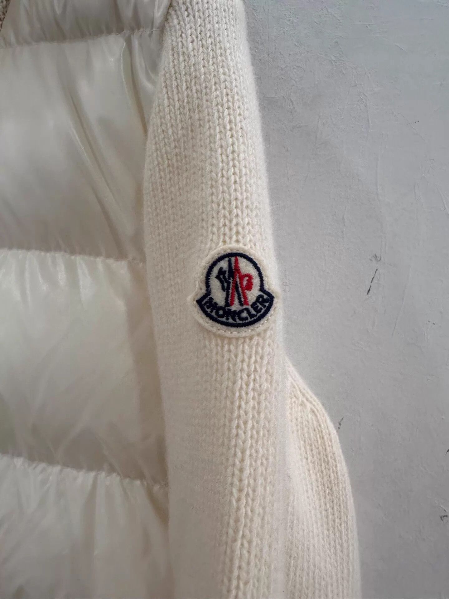 Moncler Moncler Cardigan Women's White Side Logo Wool Down Size S / US 4 / IT 40 - 5 Thumbnail