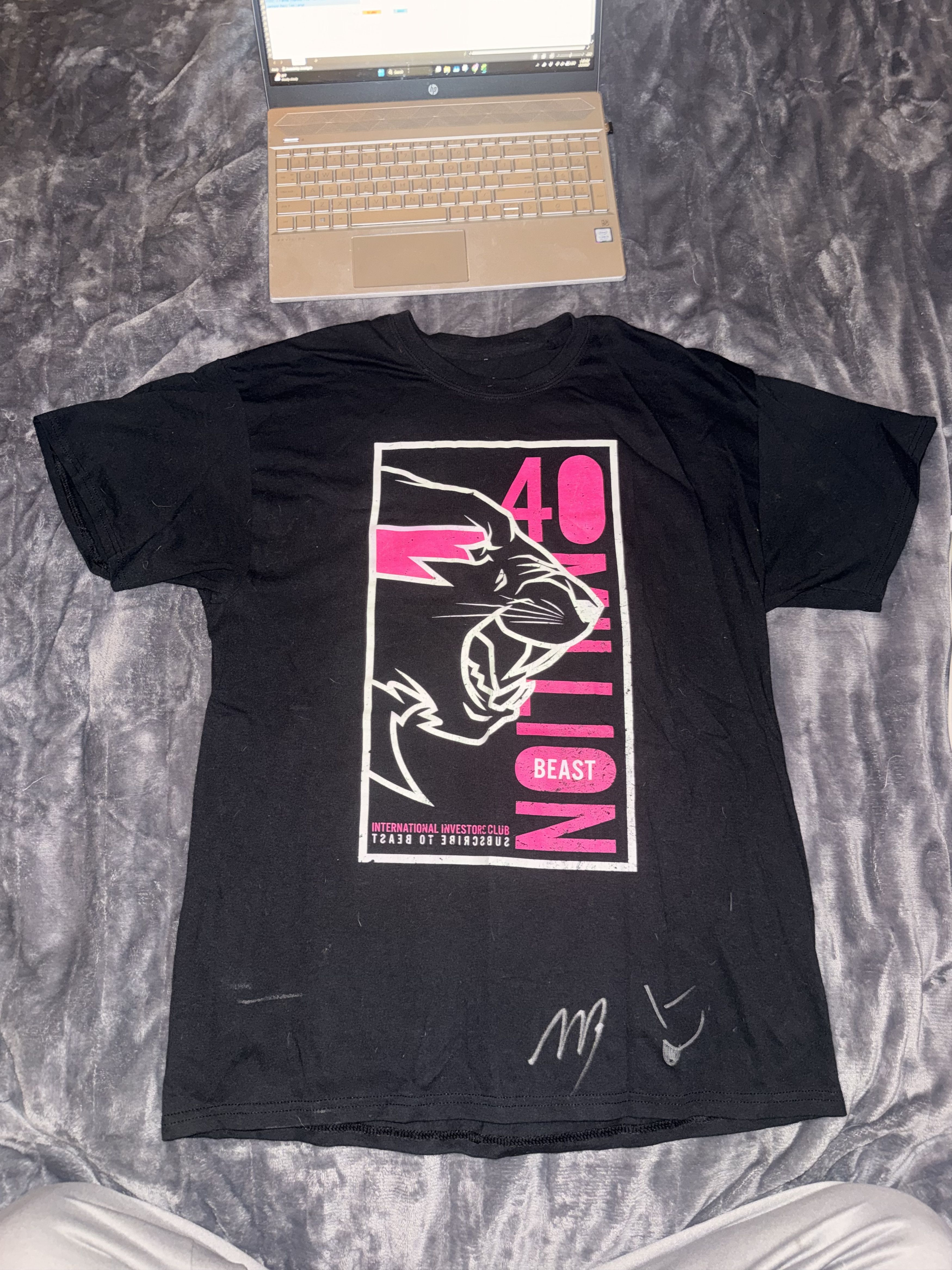 Other Signed Mr. Beast 40 Million Subscriber Tee Size US L / EU 52-54 / 3 - 1 Thumbnail