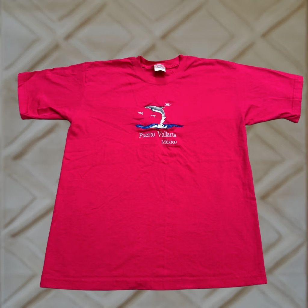 Pinko VINTAGE Puerto Vallarta Mexico Embroidered Dolphin T-Shirt Womens Large Pink Tee Size L / US 10 / IT 46 - 1 Thumbnail