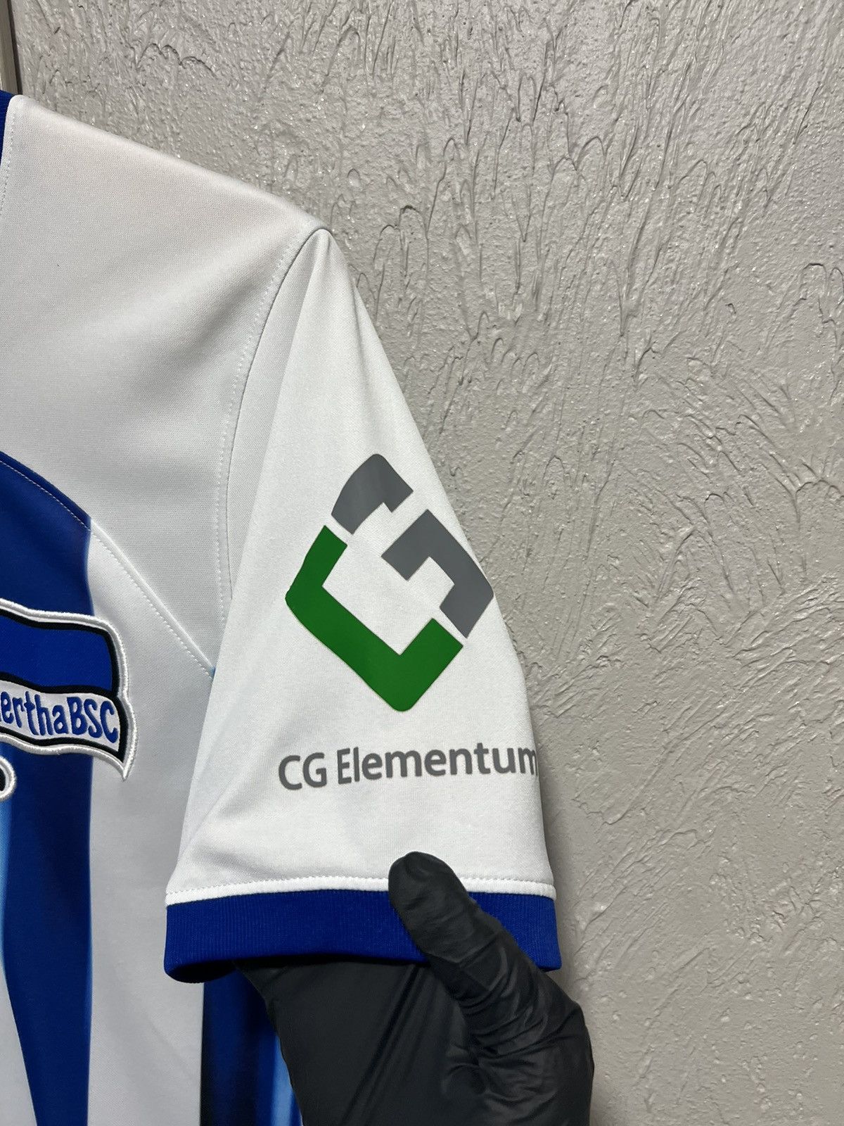 Nike Nike Hertha BSC Berlin Jindaoui Shirt #17 Size US S / EU 44-46 / 1 - 6 Thumbnail