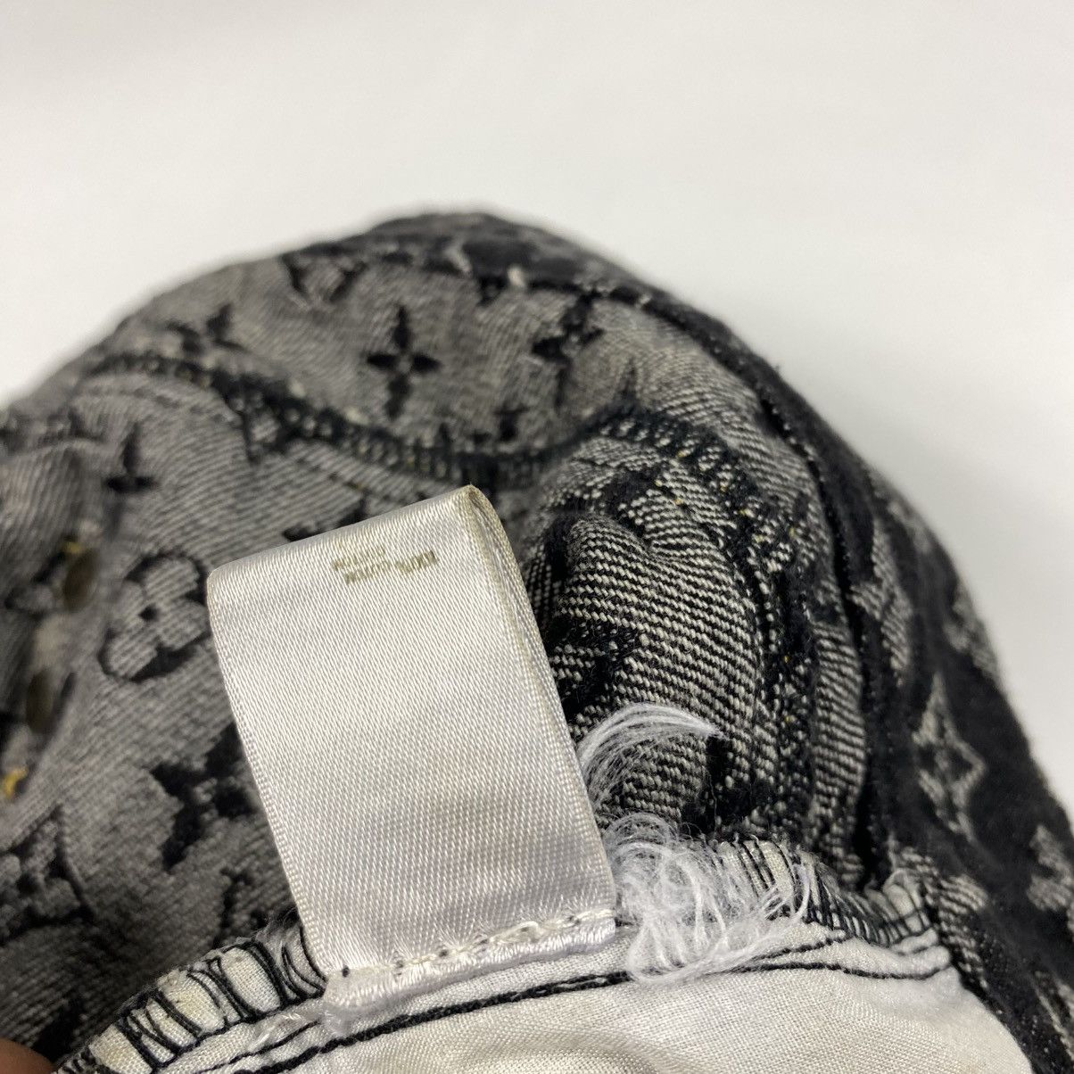 Louis Vuitton Louis Vuitton - Monogram Mini Denim Short Size 28" / US 6 / IT 42 - 11 Thumbnail
