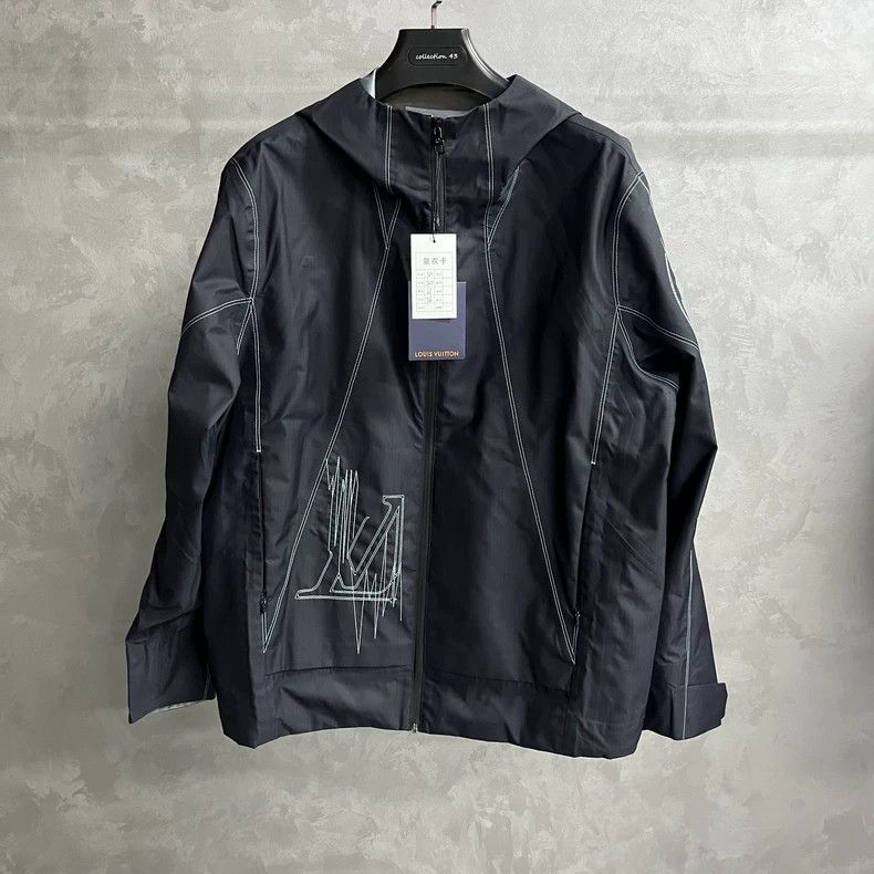 Other Louis Vuitton Logo Print Loose Zip Hooded Long Sleeve Jack Size US M / EU 48-50 / 2 - 1 Thumbnail