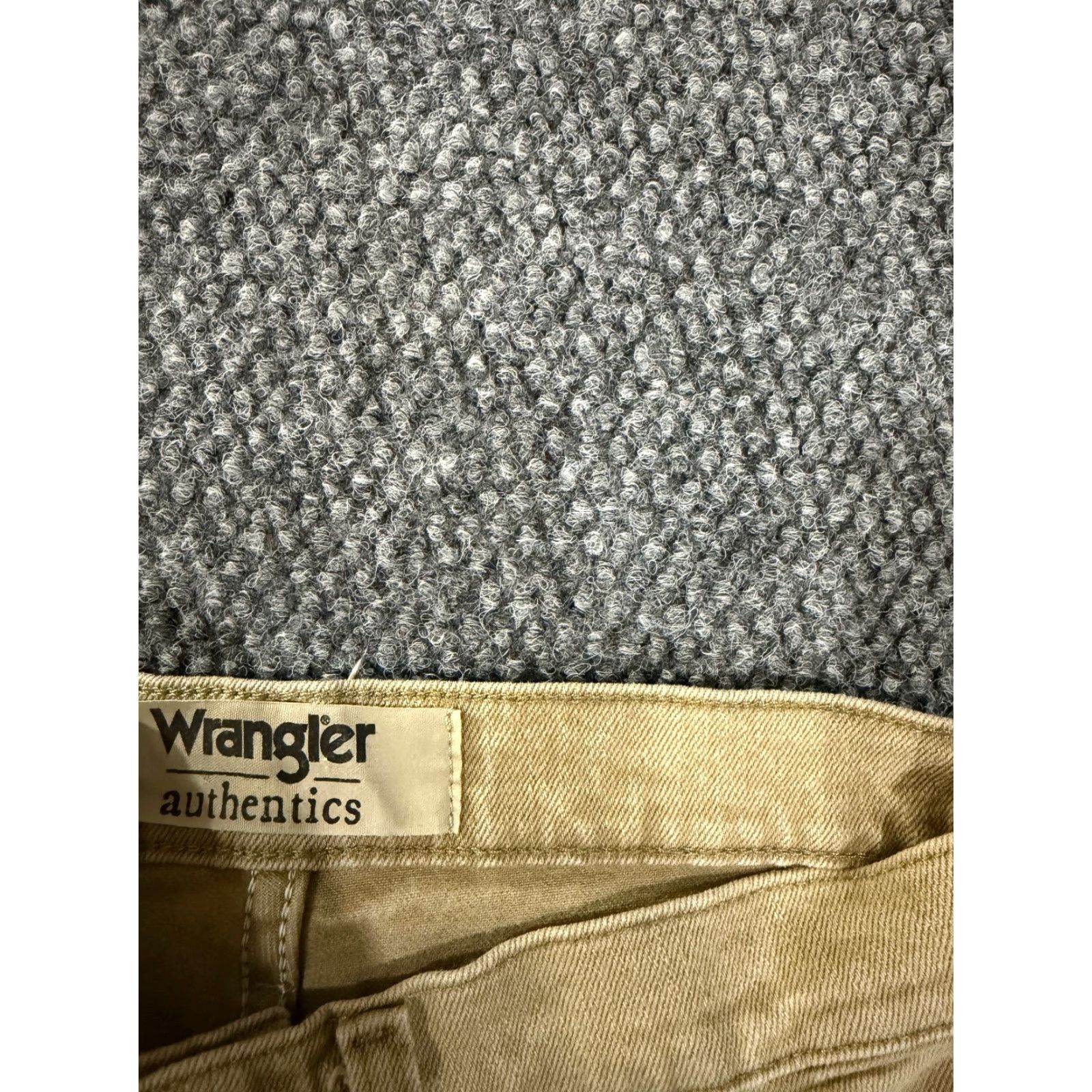 Wrangler Wrangler Jeans Mens 28x27 Beige Straight Fit Stretch Denim Authentics Size US 28 / EU 44 - 3 Thumbnail