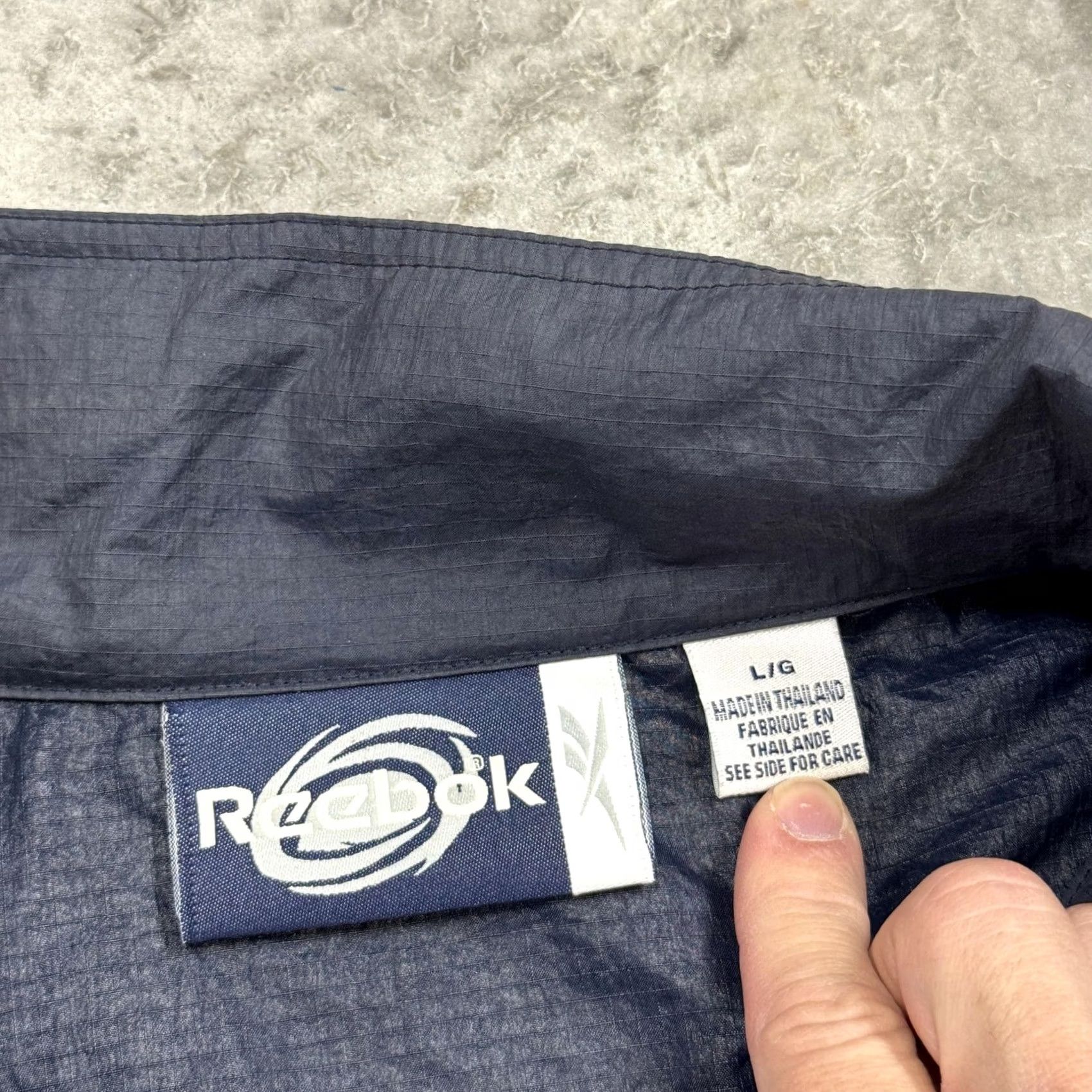 Reebok Reebok Jacket Windbreaker Mens Large Navy Blue Full Zip Lightweight Embroidered Size US L / EU 52-54 / 3 - 5 Thumbnail