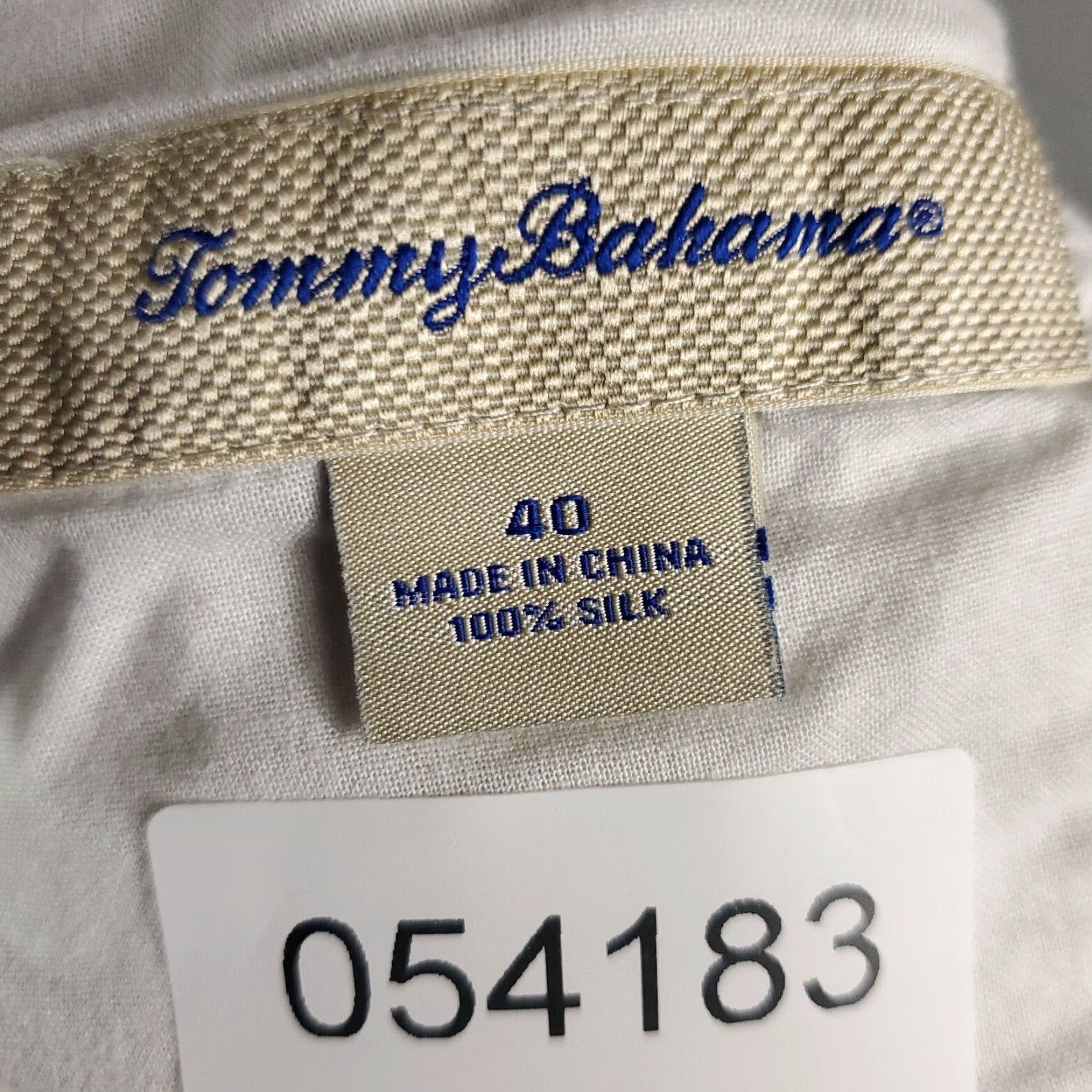Tommy Bahama VINTAGE Tommy Bahama Mens Shorts Size 40 Casual Ivory Silk Flat Front Chino Size US 40 / EU 56 - 7 Thumbnail