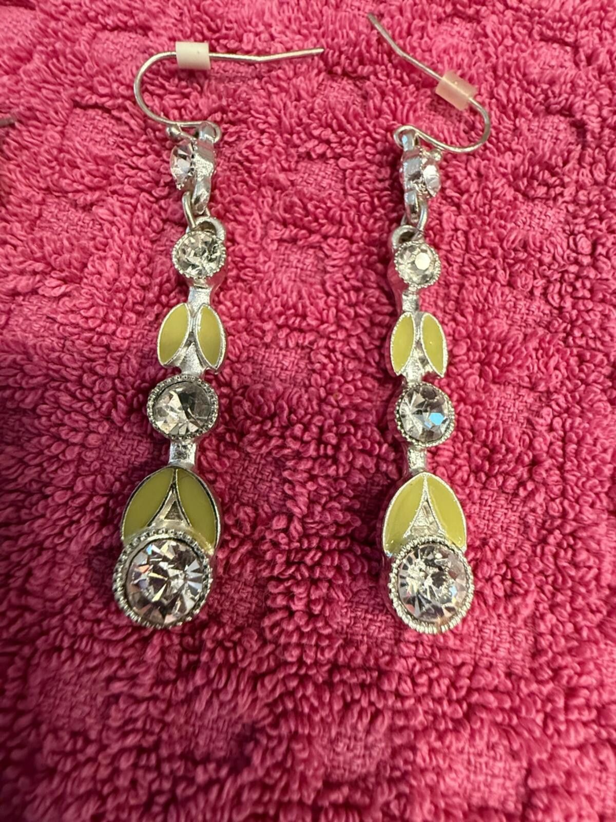 Other Silver tone dangle & post earrings set faux petals beads Size ONE SIZE - 3 Thumbnail