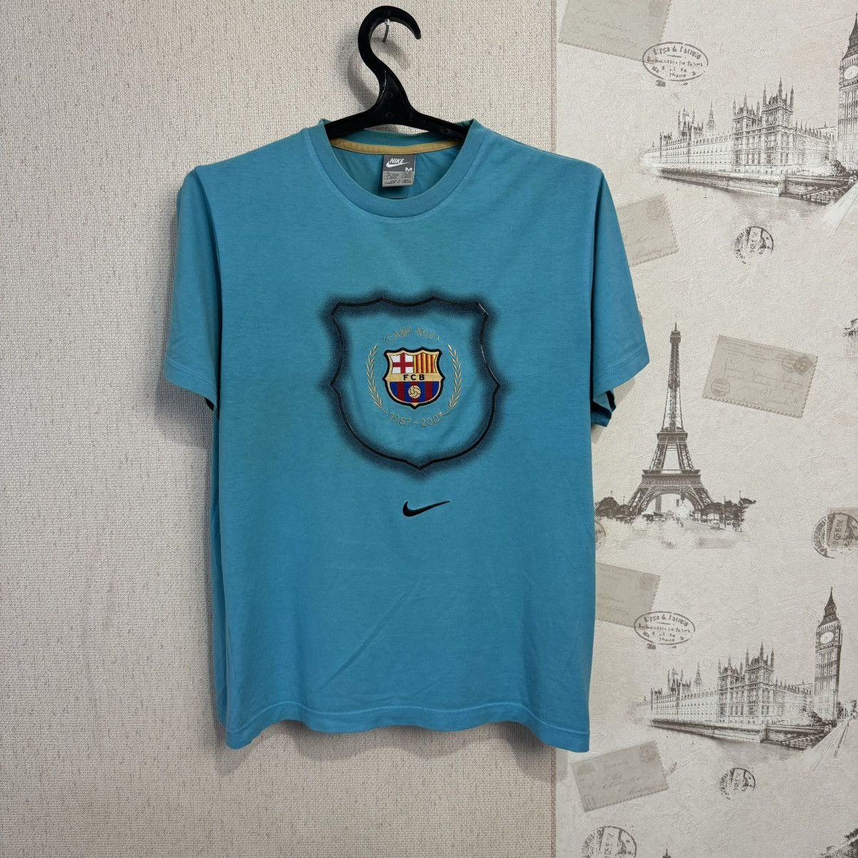 Nike Vintage Nike Barcelona T shirt Centre Logo Camp Nou Soccer M Size US M / EU 48-50 / 2 - 6 Thumbnail