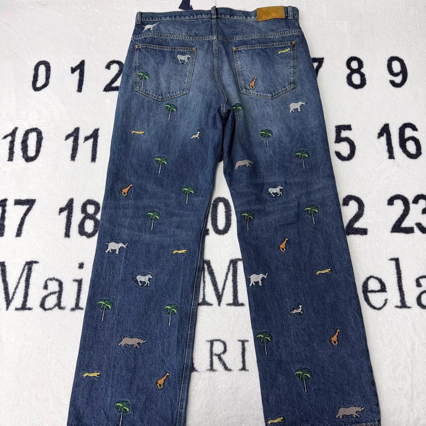 Louis Vuitton LV All-Over Print Animal Embroidered Jeans Q10 Size US 38 / EU 54 - 2 Thumbnail
