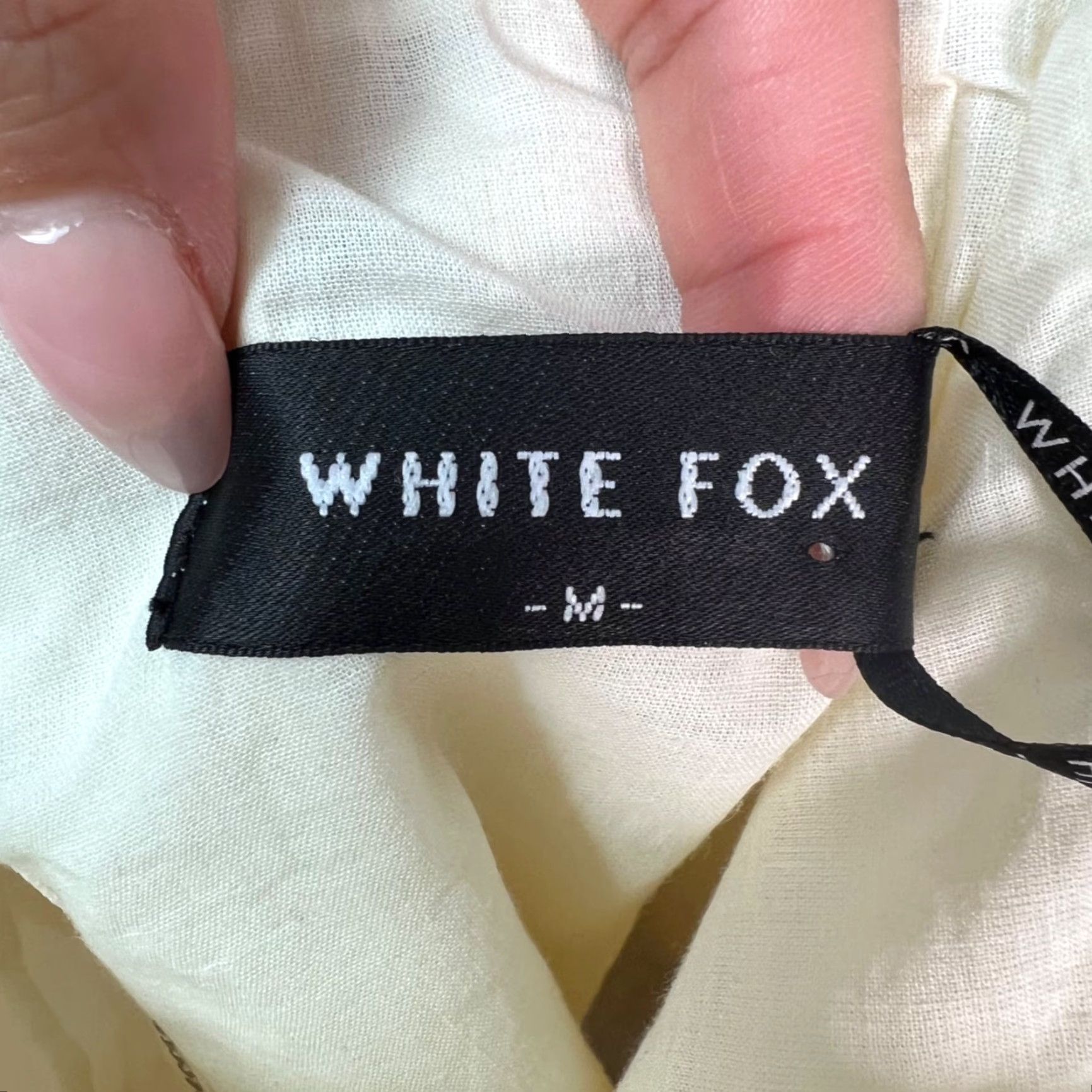 Vintage White Fox Top Cropped Halter Women's M White Cotton Polyester Zipper Detail 90s? (No, avoid adding decade) Size M / US 6-8 / IT 42-44 - 3 Thumbnail