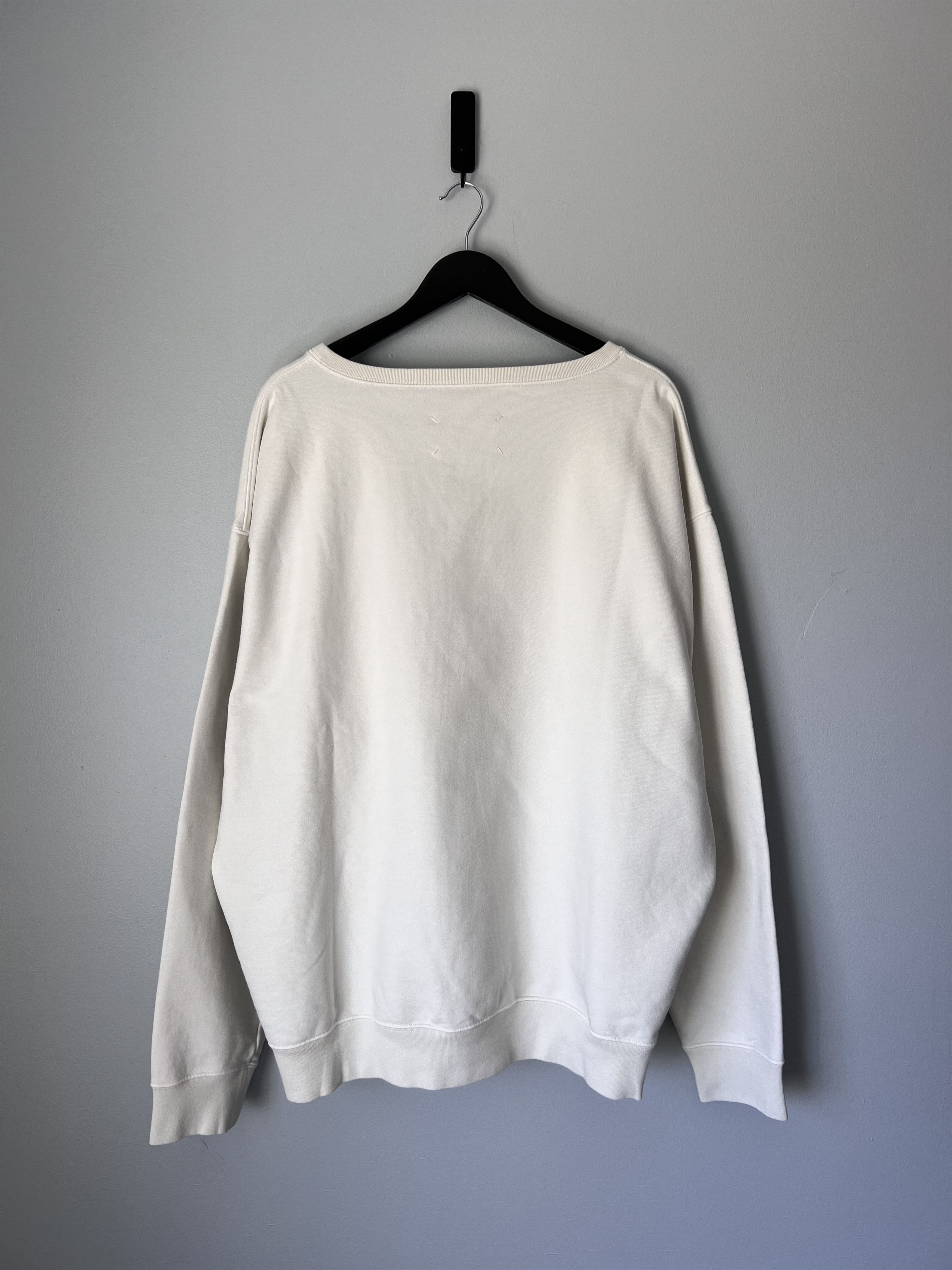 Maison Margiela Maison Margiela Numbers Embroidered Crewneck Sweatshirt Size US XL / EU 56 / 4 - 4 Thumbnail