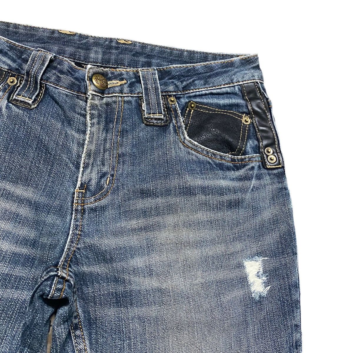 Japanese Brand Japanese Brand TRIXY Thrashed Mudmax Flare Jeans Size US 30 / EU 46 - 4 Thumbnail
