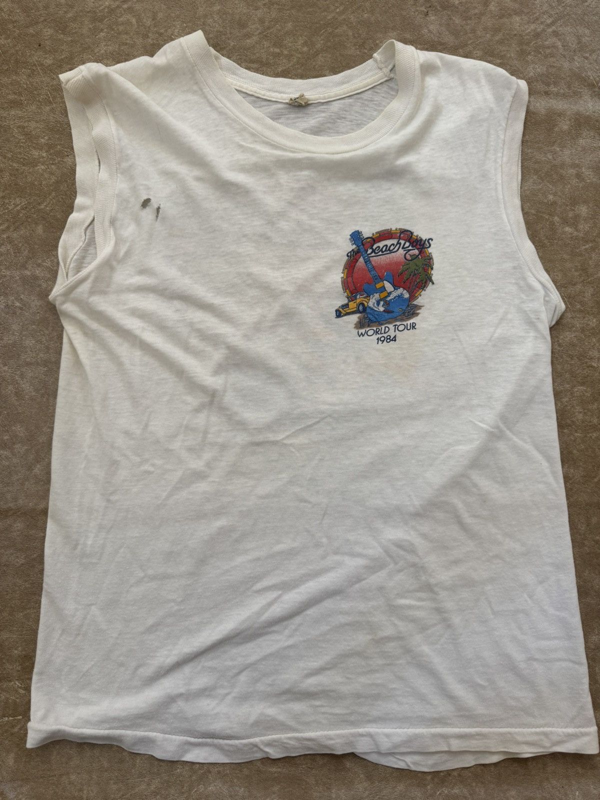 Other RARE 1984 Beach Boys sleeveless shirt Size US L / EU 52-54 / 3 - 1 Thumbnail