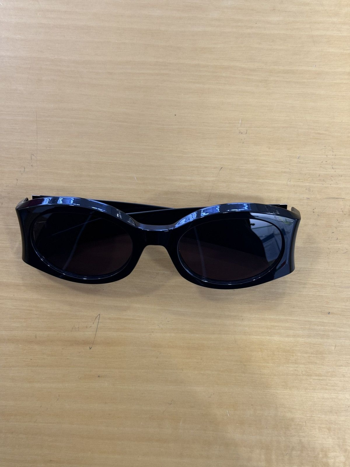 Salvatore Ferragamo Ferragamo Sunglasses SF2008S 001 Size ONE SIZE - 6 Thumbnail