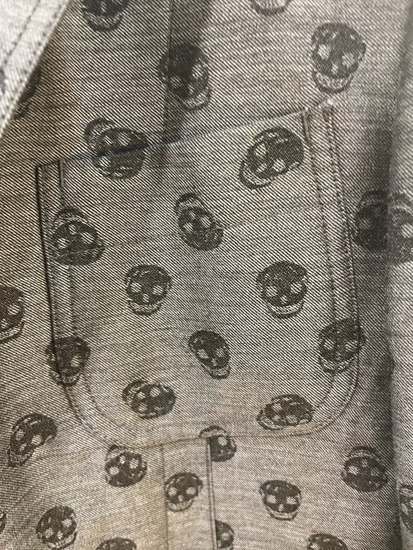 Alexander McQueen Alexander McQueen Gray Skull Wool Blazer Size US S / EU 44-46 / 1 - 4 Thumbnail