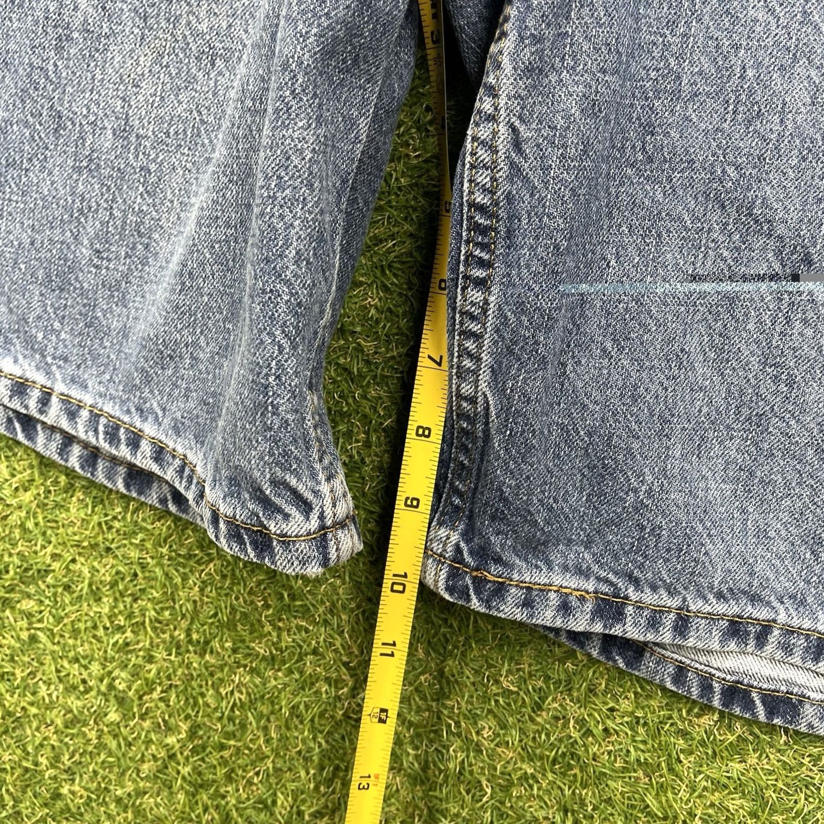 Levi's VINTAGE Levi's 550 Jorts Men 38 Medium Wash Denim Pocket 5-Pocket Relaxed 90s Y2K Curvy Baggy Skater Mens Blue Jeans Short Size US 38 / EU 54 - 4 Thumbnail