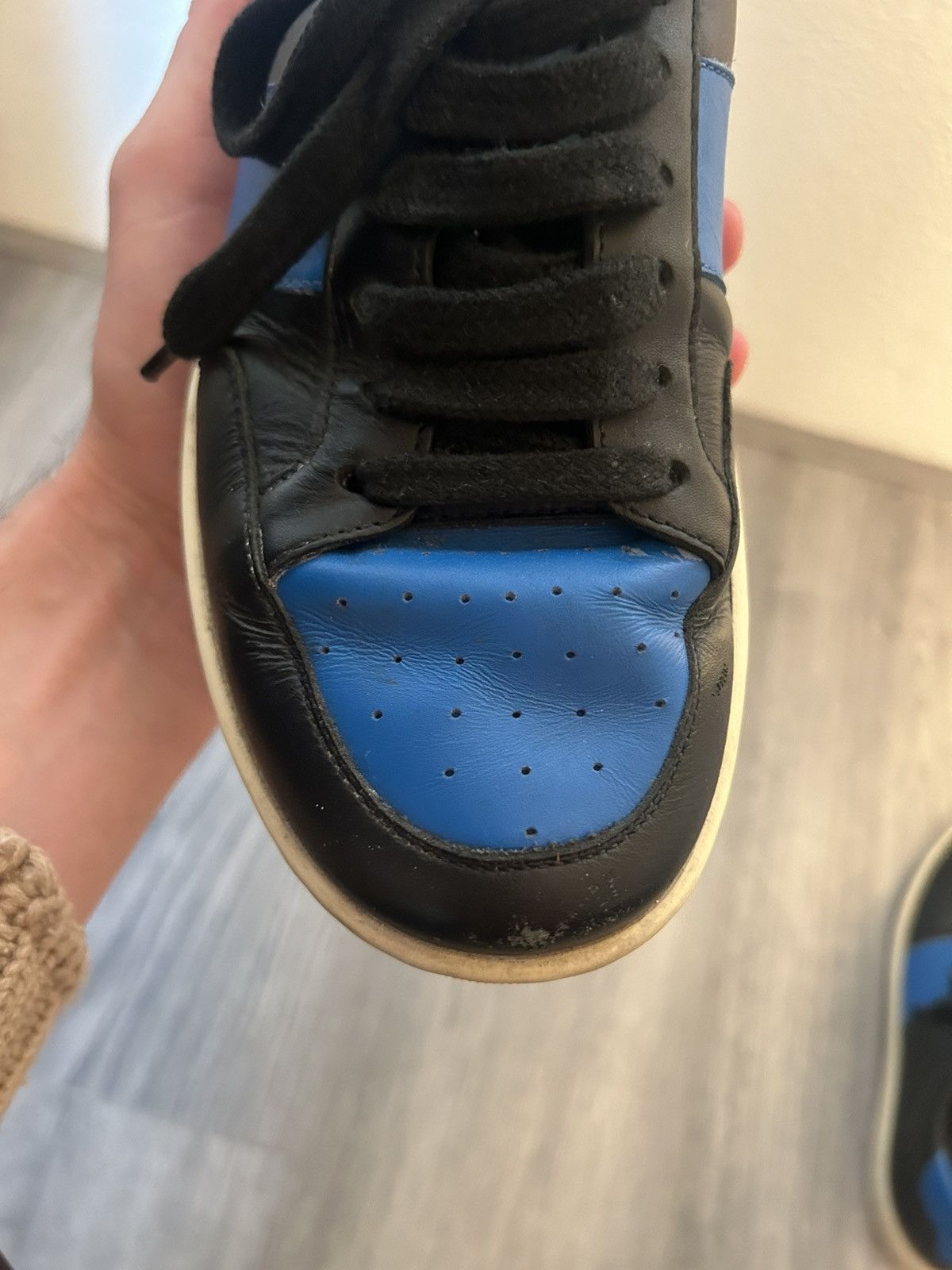 Saint Laurent Paris Saint Laurent Low-Top Court Sneaker - Size 39 Size US 6 / EU 39 - 8 Thumbnail