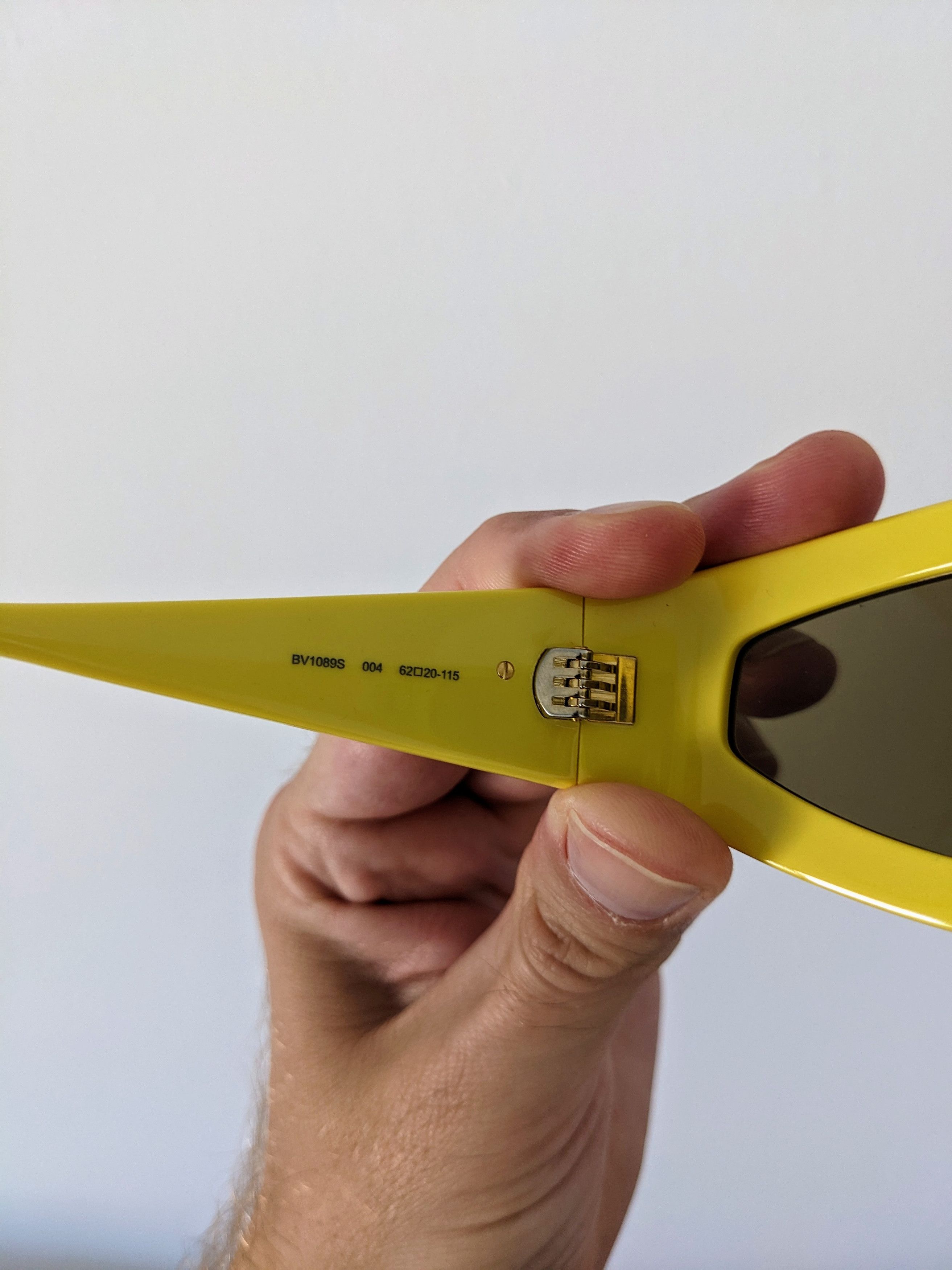Bottega Veneta Yellow Oval Sunglasses Size ONE SIZE - 7 Thumbnail