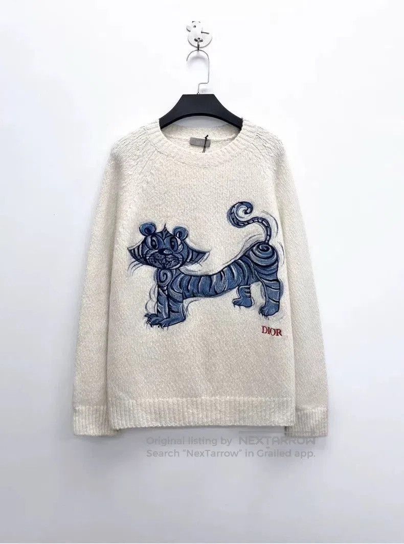 s Christian Dior KENNY SCHARF 22ss スウェット Dior Dior x Kenny Scharf Tiger Embroidered Sweater. | Grailed