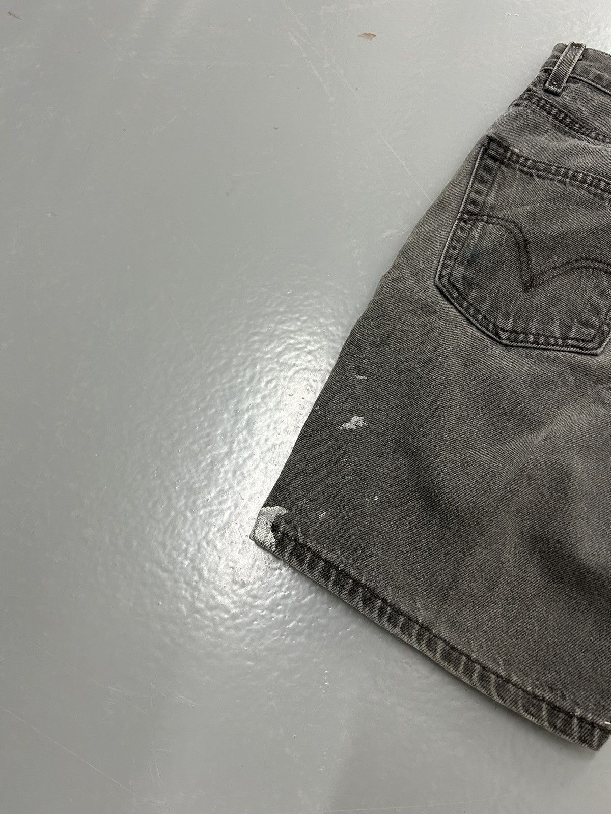 Japanese Brand Crazy vintage Levi’s faded black 505 jorts faded distressed Size US 30 / EU 46 - 3 Thumbnail