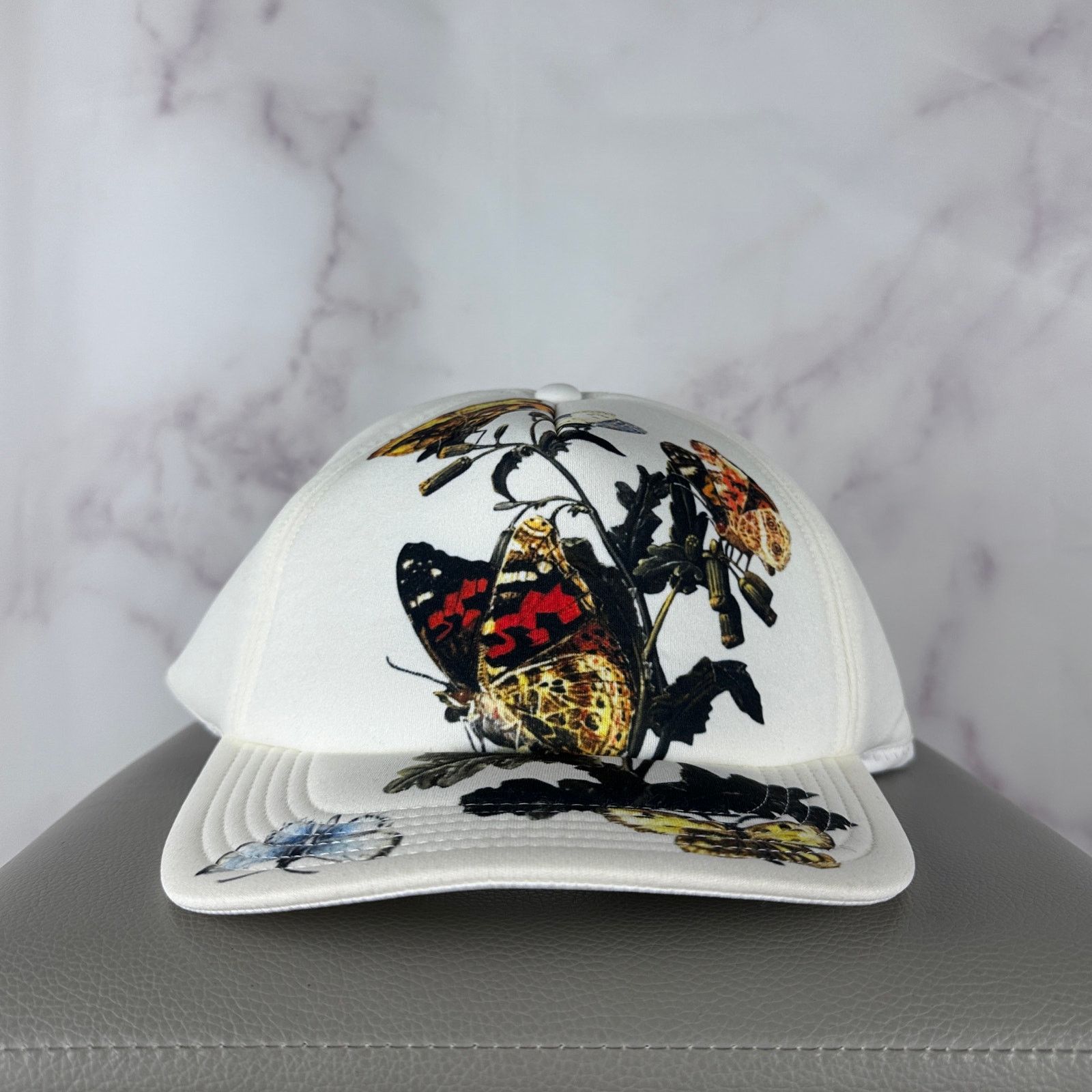 Undercover White Butterfly Print Hat Size ONE SIZE - 1 Thumbnail