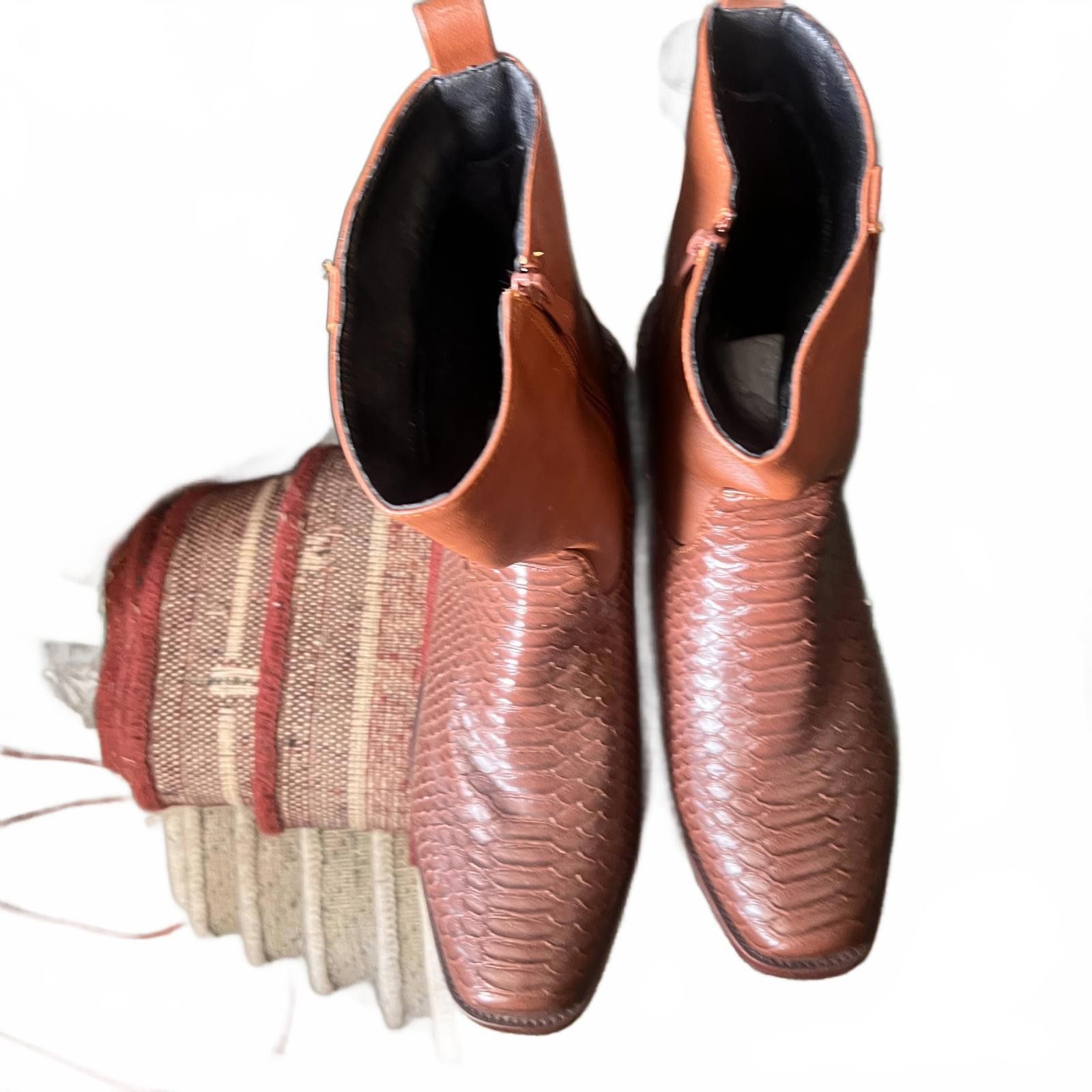 Unknown London NWT Leather Brown Men's Ankle Boots with Textured Design Size US 10.5 / EU 43-44 - 2 Thumbnail