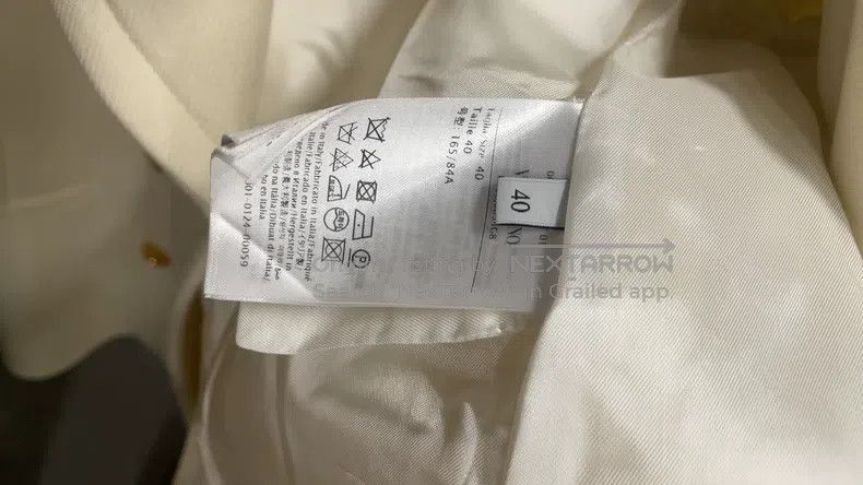 Valentino Valentino Short white coat Size M / US 6-8 / IT 42-44 - 2 Thumbnail