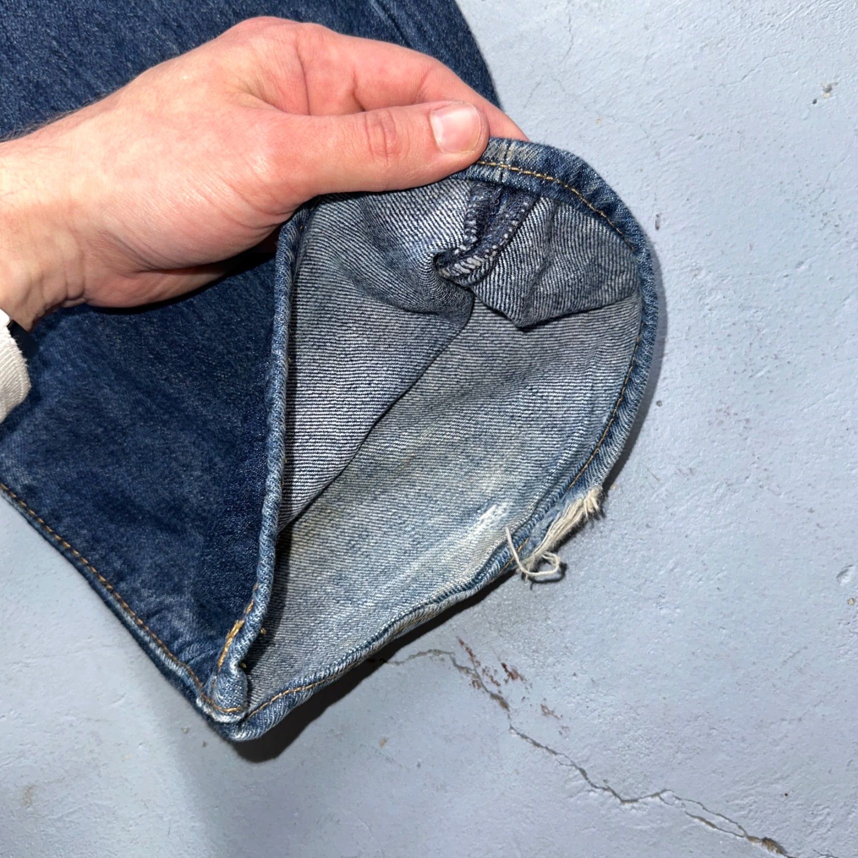 Levi's VINTAGE Levi's 501 Jeans Blue 40x32 Straight Leg Men Regular Denim 90s VTG Act 40x31 Size US 40 / EU 56 - 4 Thumbnail