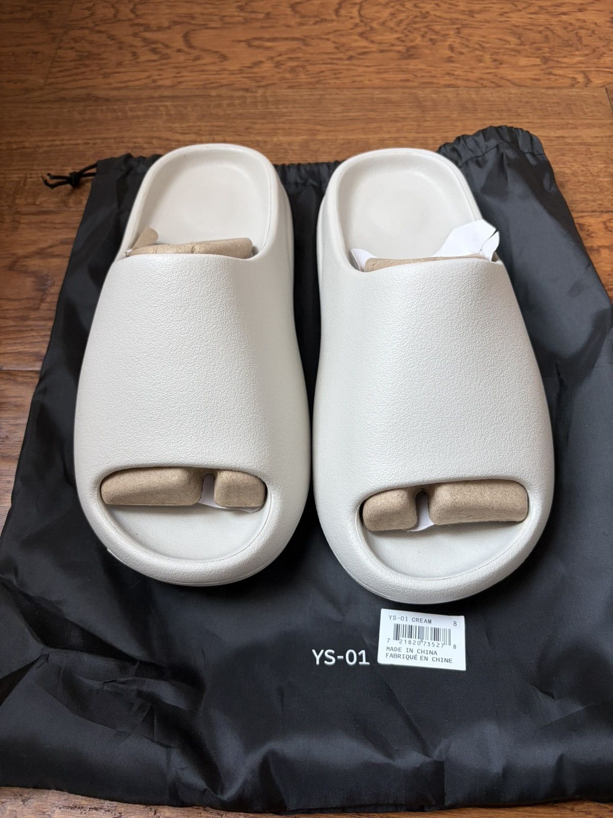 Yeezy YS-01 Cream Slides Size US 8 / EU 41 - 2 Thumbnail