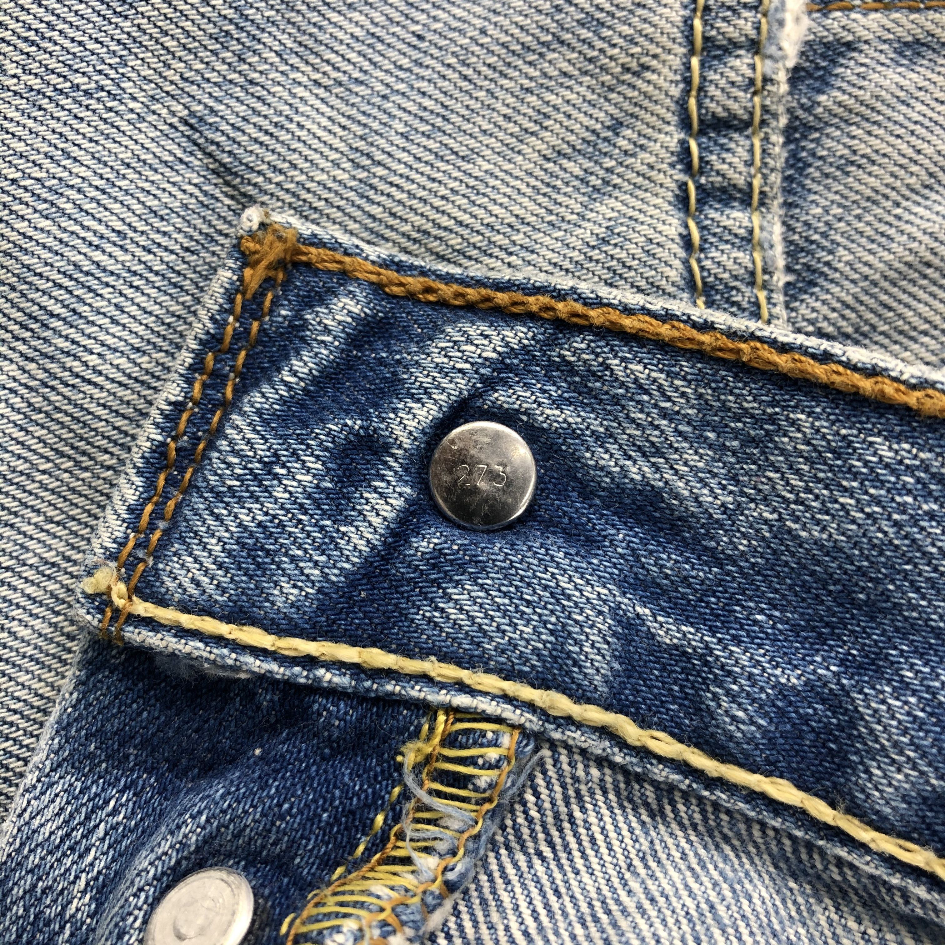 Levi's Vintage Light Wash Levis 501 Jeans-JM1563 Size US 39 - 9 Thumbnail
