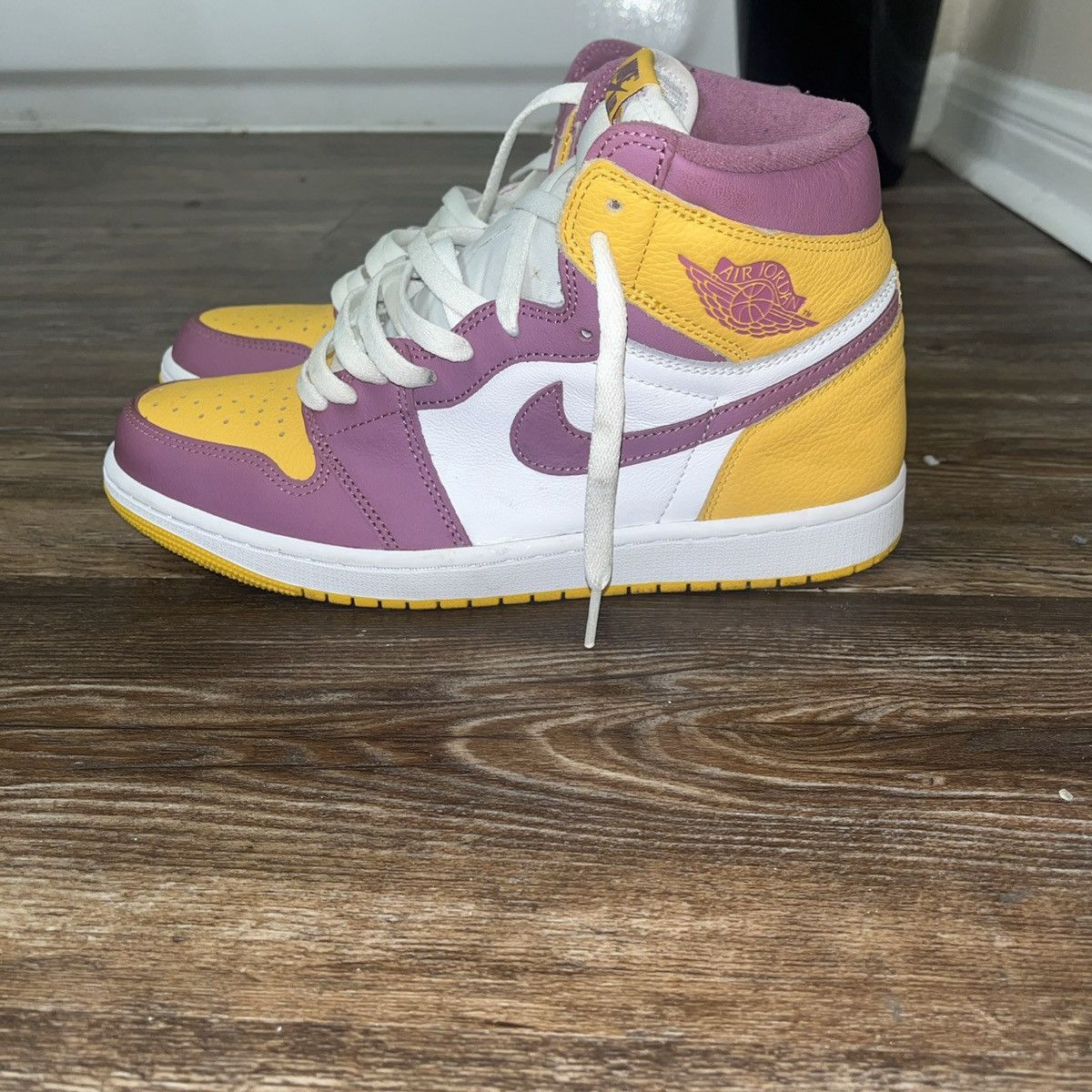 Jordan Brand Jordan 1 brotherhood Size US 9 / EU 42 - 2 Thumbnail