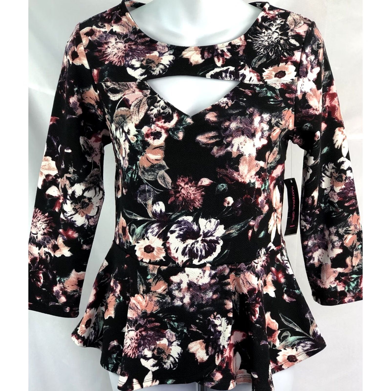 Vintage NWT Material Girl Top L Jrs Blk/Peach Cut Out Front/Back 3/4 Sleeves Ruffle Hem Blouse Women Juniors White/Peach Black NWT Size L / US 10 / IT 46 - 5 Thumbnail