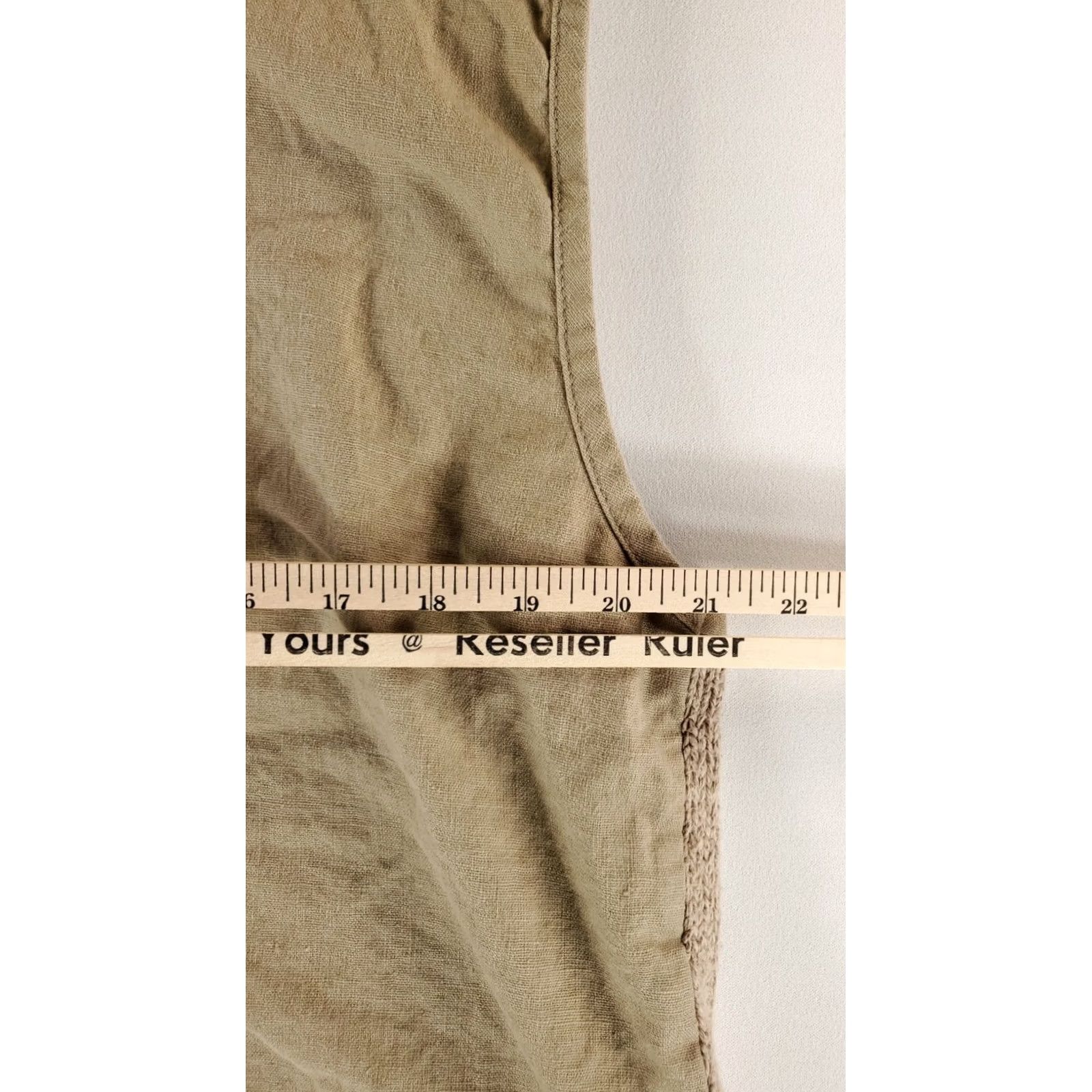Gap GAP Cardigan Vest Linen Cotton Blend Tan Mens L Vest Mens L Tan Linen Cotton Blend Cardigan Vest GAP Clothing Men L Tan Size US L / EU 52-54 / 3 - 4 Thumbnail