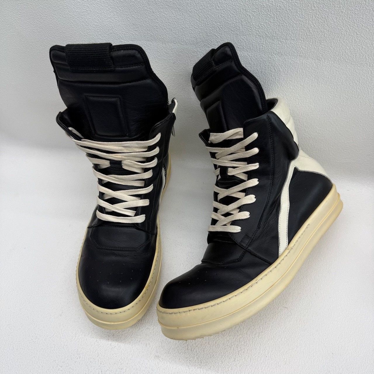 Rick Owens Rick Owens Black Hitop Sneakers 9.5 Men Size US 9.5 / EU 42-43 - 1 Thumbnail