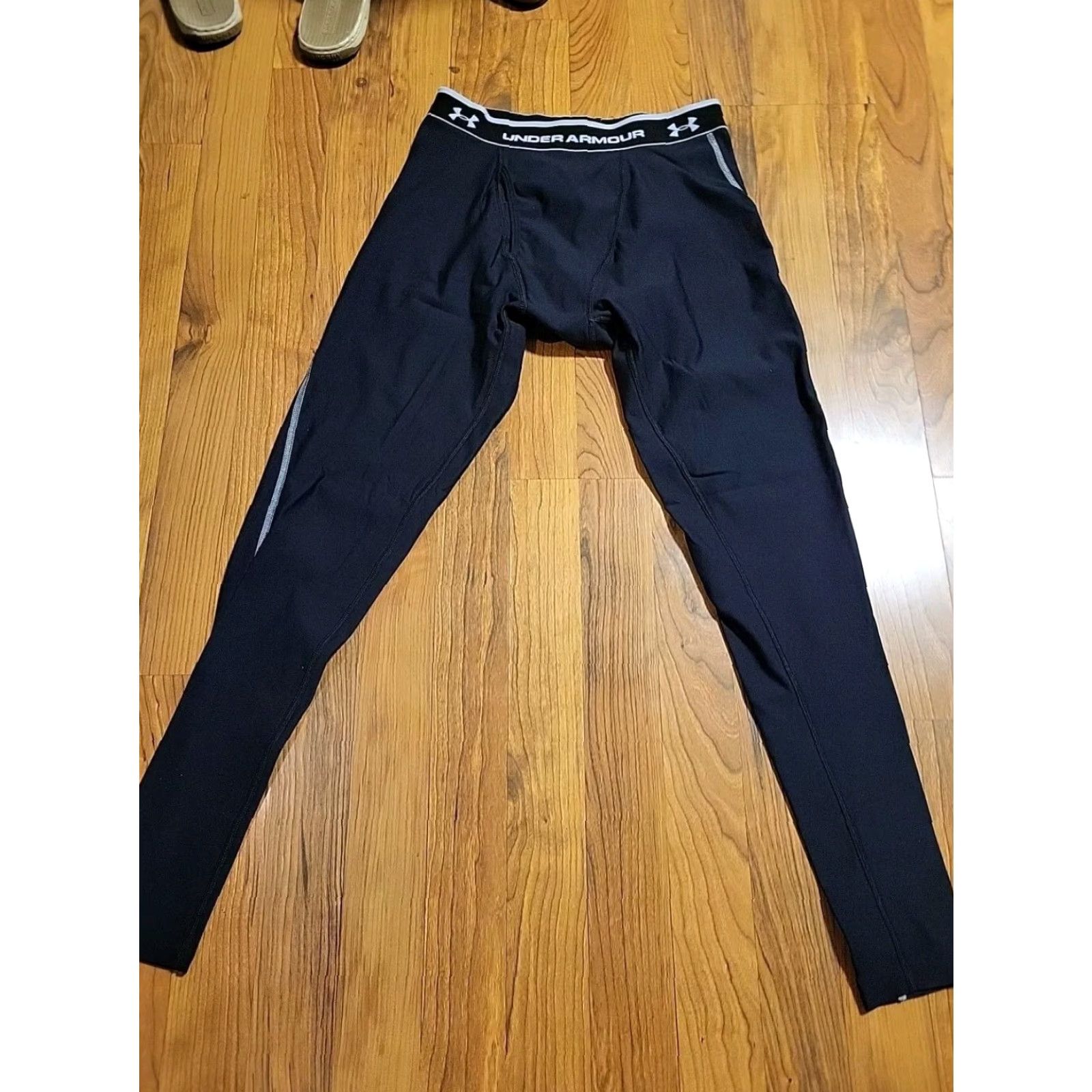 Under Armour Under Armour Leggings Women's M Black 26" Inseam 26" Ankle Yoga Gym Crossfit Activewear Compression Elastic Waist Size 32" / US 10 / IT 46 - 5 Thumbnail
