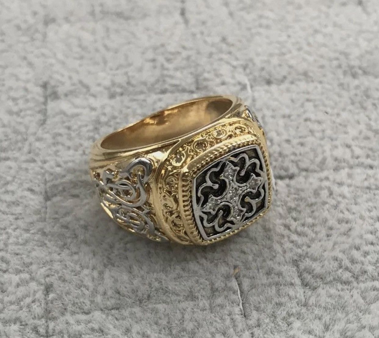 Jewelry × Vintage Punk Carved Pattern Rings Cross Hollow Design Geometry Size ONE SIZE - 4 Thumbnail
