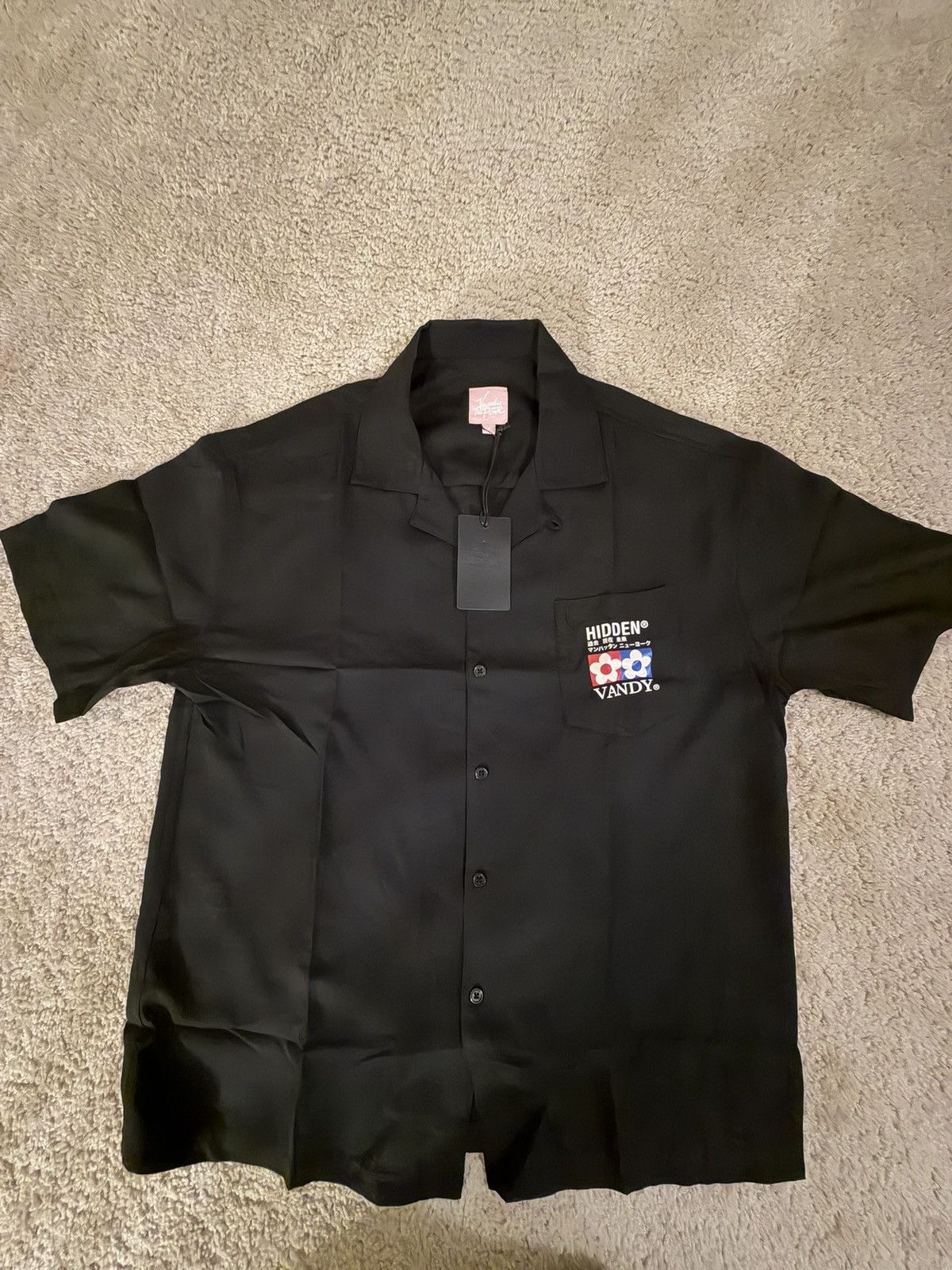 HIDDEN × Vandy The Pink Vandy the Pink + Hidden Shirt Size US M / EU 48-50 / 2 - 1 Thumbnail