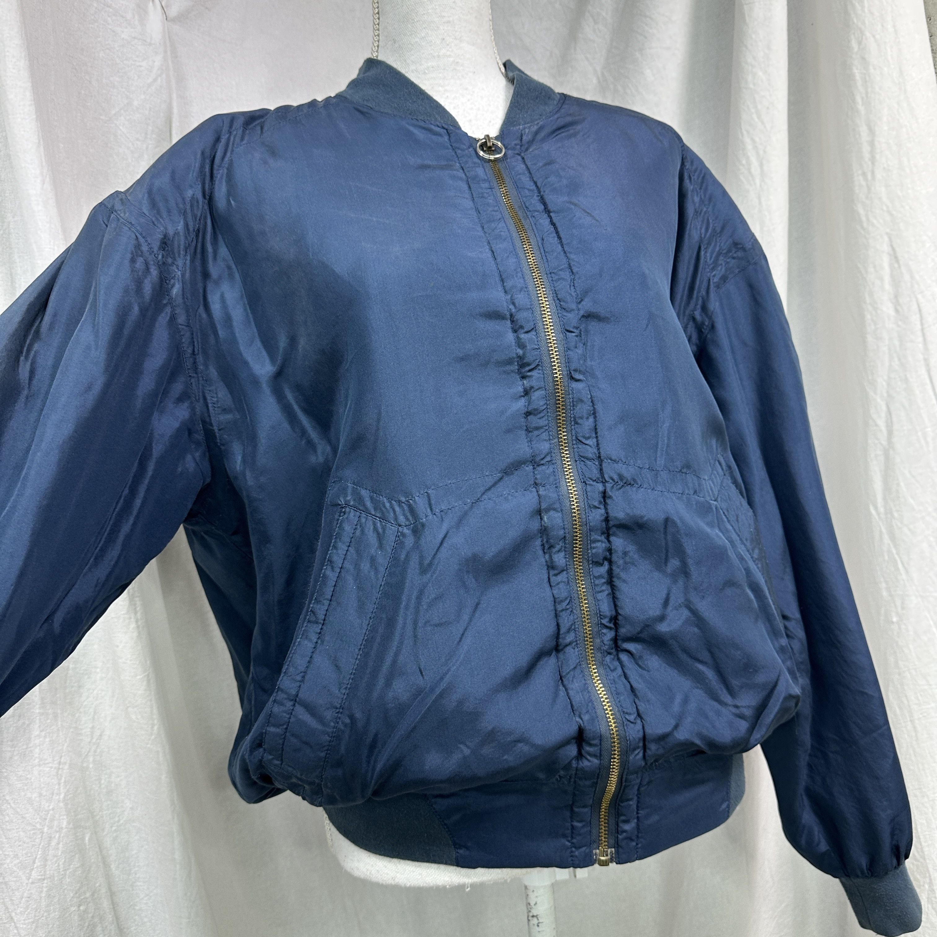 Vintage Vintage Streetwear Preppy Bomber Jacket 100% Silk Size US S / EU 44-46 / 1 - 3 Thumbnail