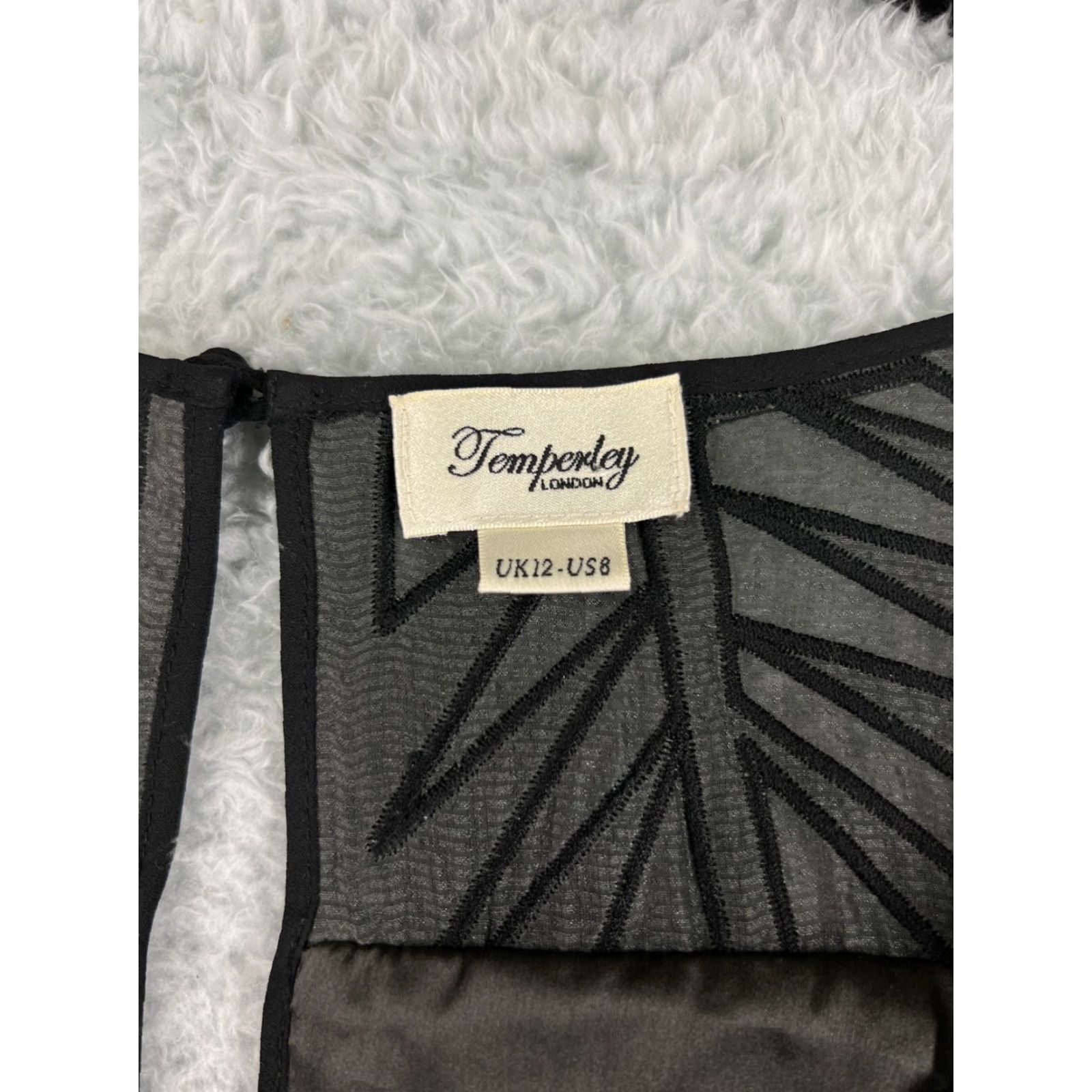 Vintage Temperley Dress Womens 8 Gray 100% Silk Keyhole Back Embroidered Knit A-Line V-Neck Short Sleeve Casual Formal Party/Cocktail Size M / US 6-8 / IT 42-44 - 3 Thumbnail