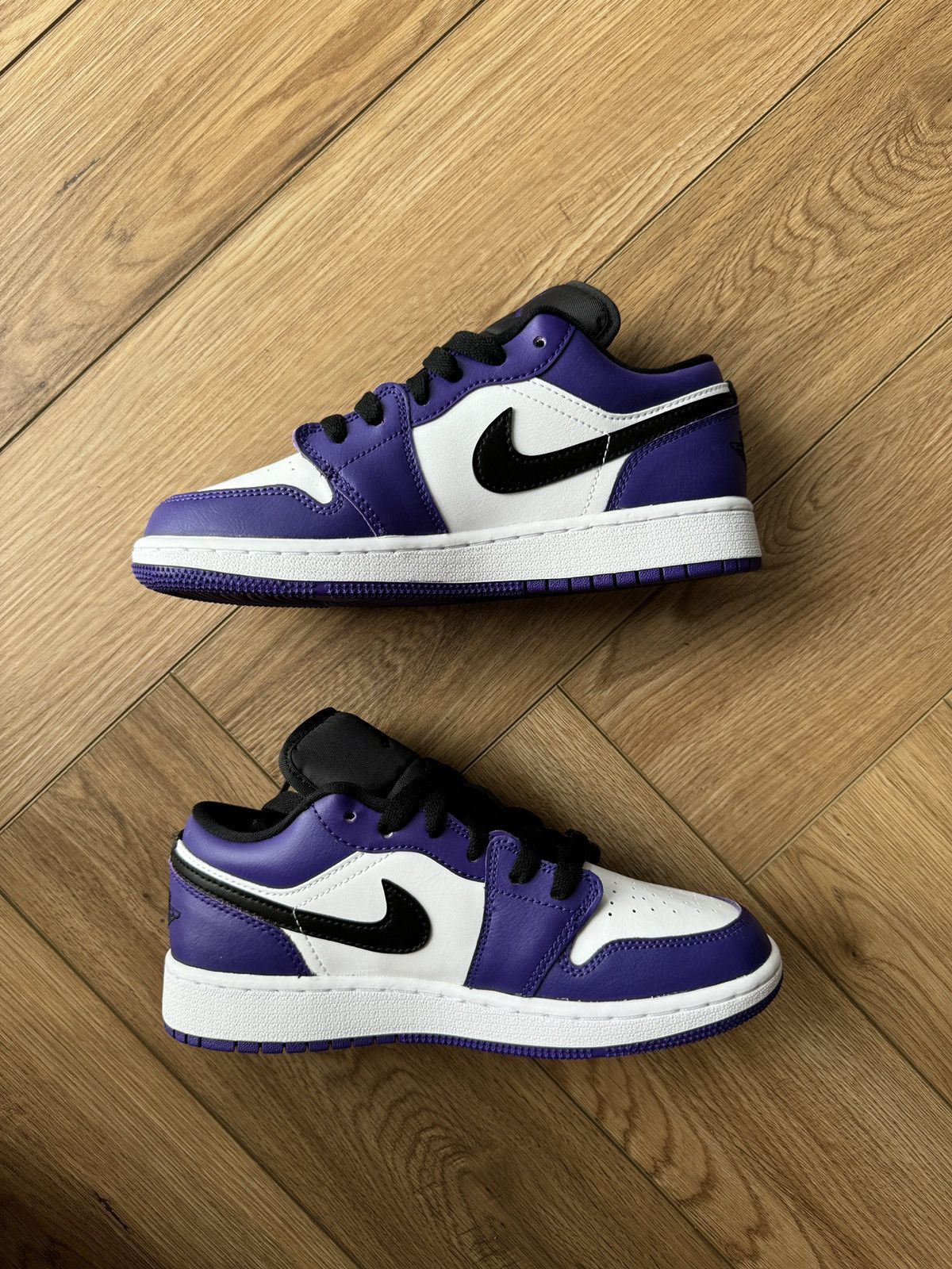Jordan Brand Jordan 1 Low 'Court Purple' Size US 5.5 / IT 35.5 - 5 Thumbnail