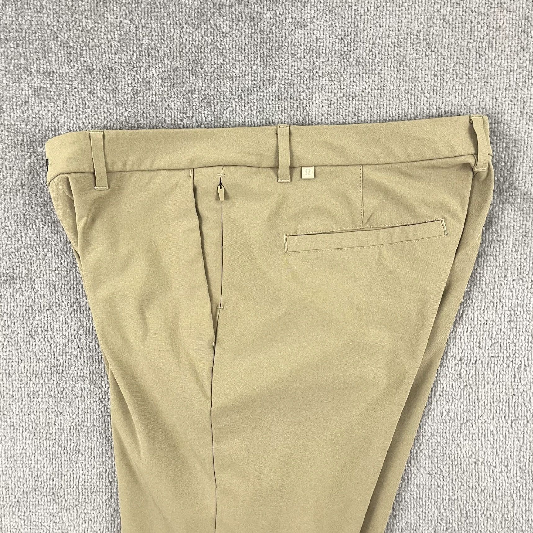 Lululemon Lululemon Commission Pants Mens 34x29 Slim Fit Golf Travel Business Chino Size US 34 / EU 50 - 2 Thumbnail