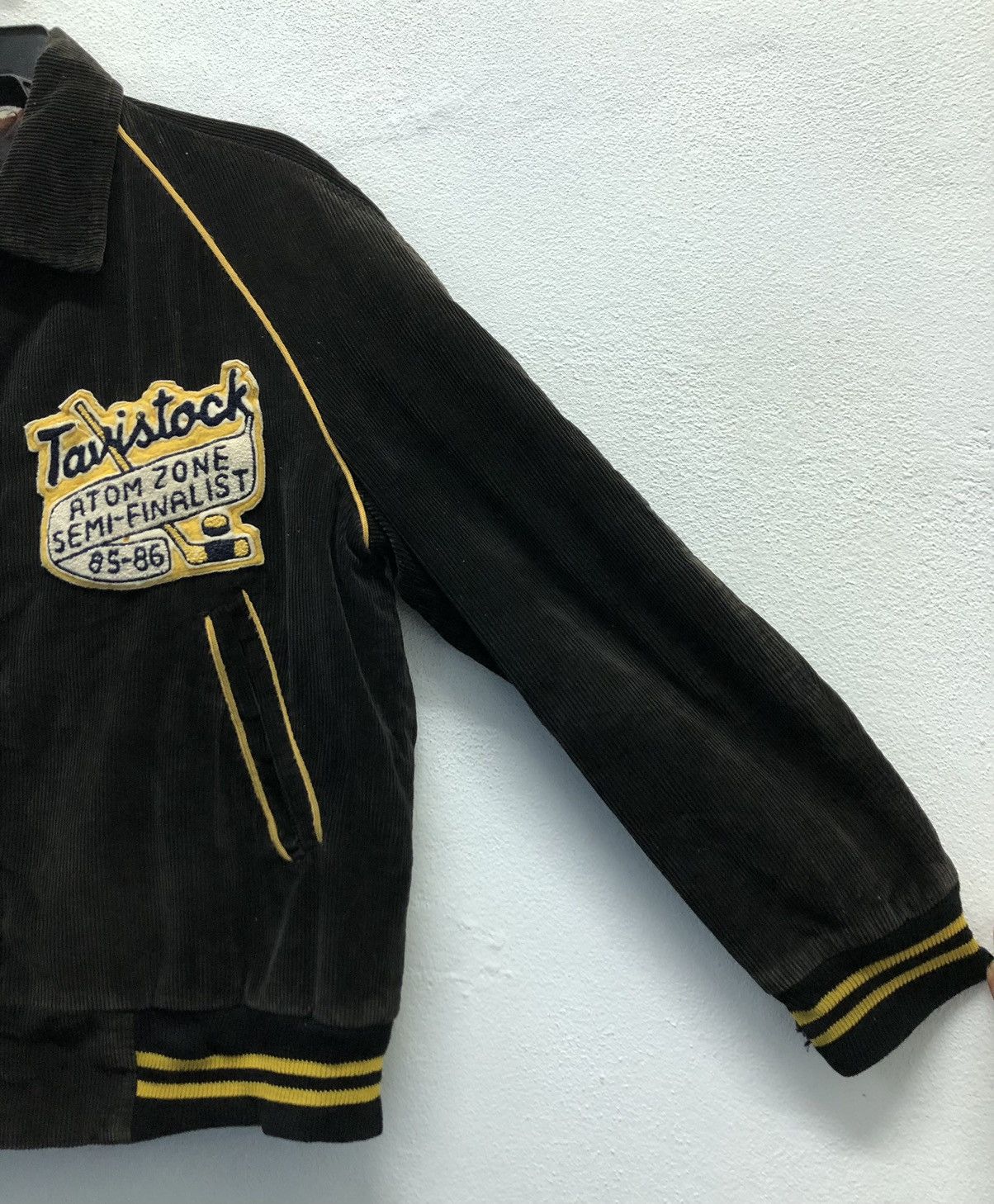 Vintage Vintage 1985–86 Tavistock Hockey Varsity Jacket Sportswear Size US XL / EU 56 / 4 - 8 Thumbnail