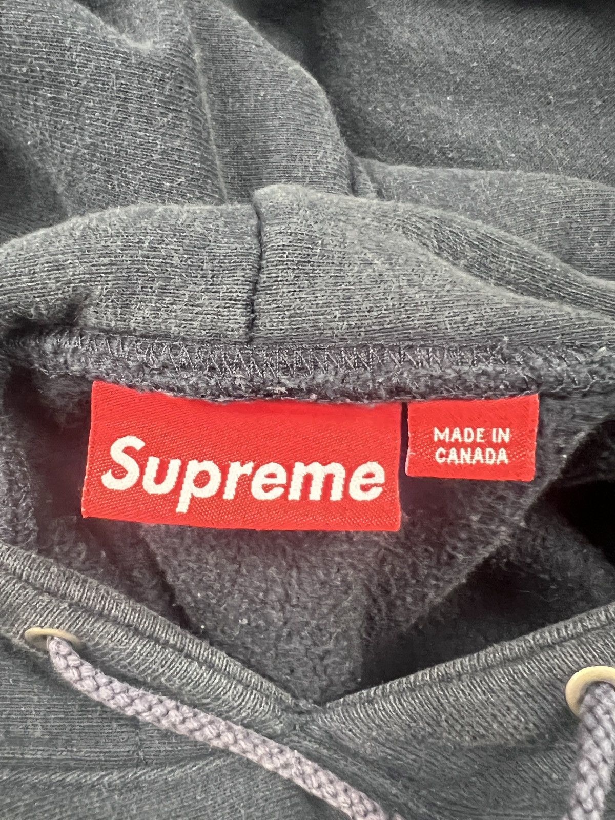 Supreme Vintage 2000 Supreme Box Logo Navy On Navy Hoodie Size US L / EU 52-54 / 3 - 14 Thumbnail