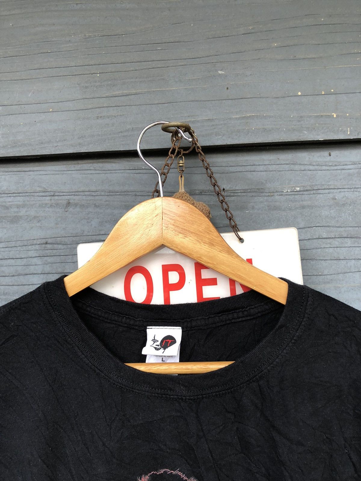 Vintage 🔥Vintage RARE🔥Steal Horror IT Movie Pennywise Tee Size US L / EU 52-54 / 3 - 5 Thumbnail