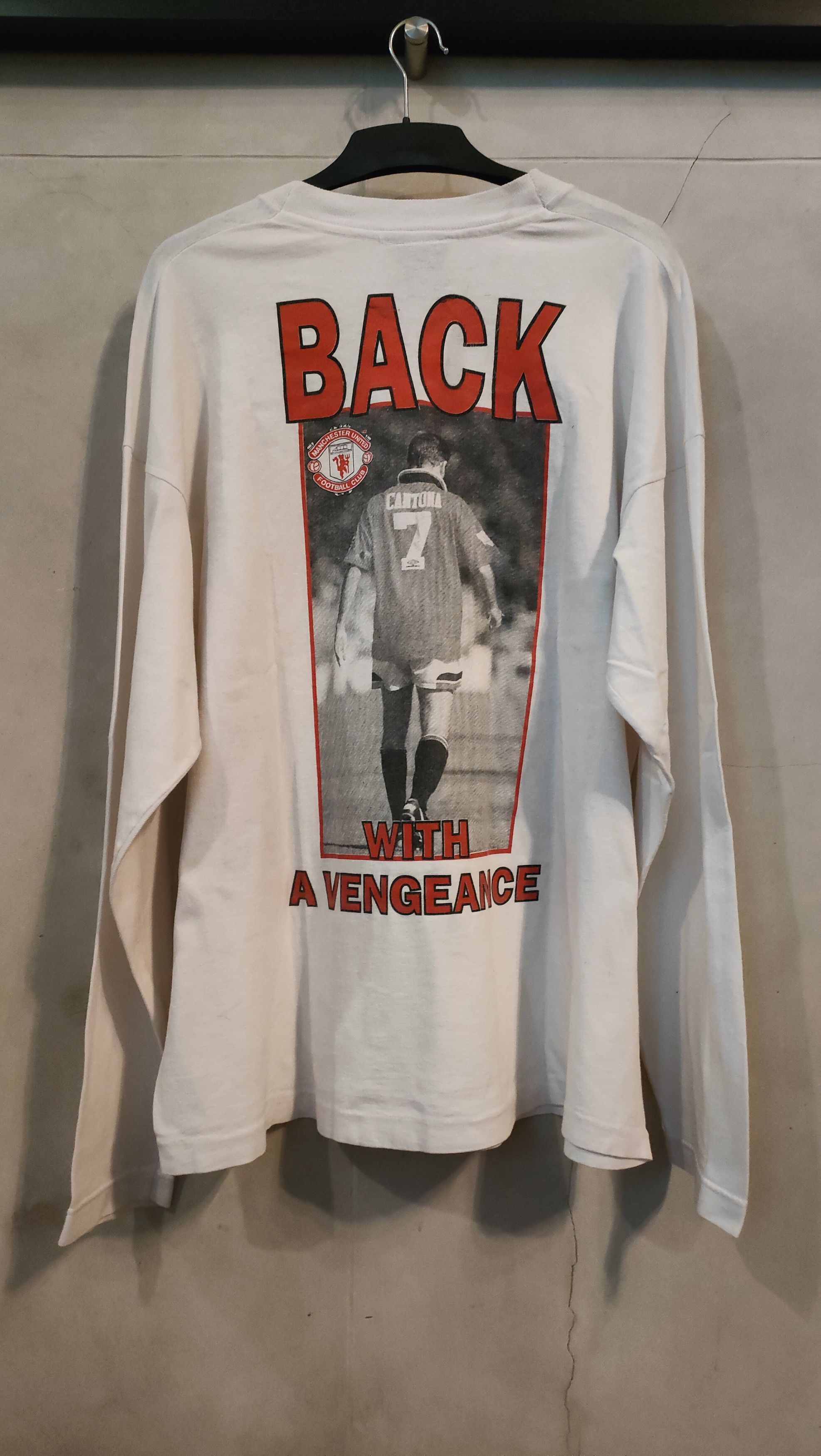 Vintage VINTAGE Manchester United Eric Cantona Shirt Size US XL / EU 56 / 4 - 4 Thumbnail