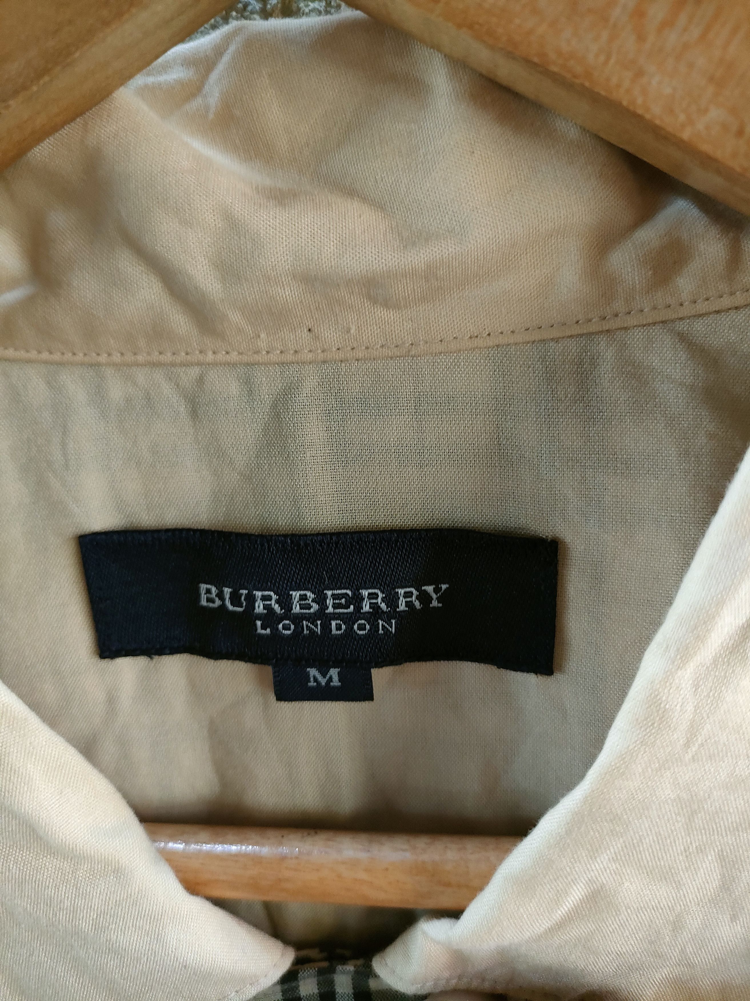 Burberry Burberry London Nova Check Button Ups Size US M / EU 48-50 / 2 - 9 Thumbnail